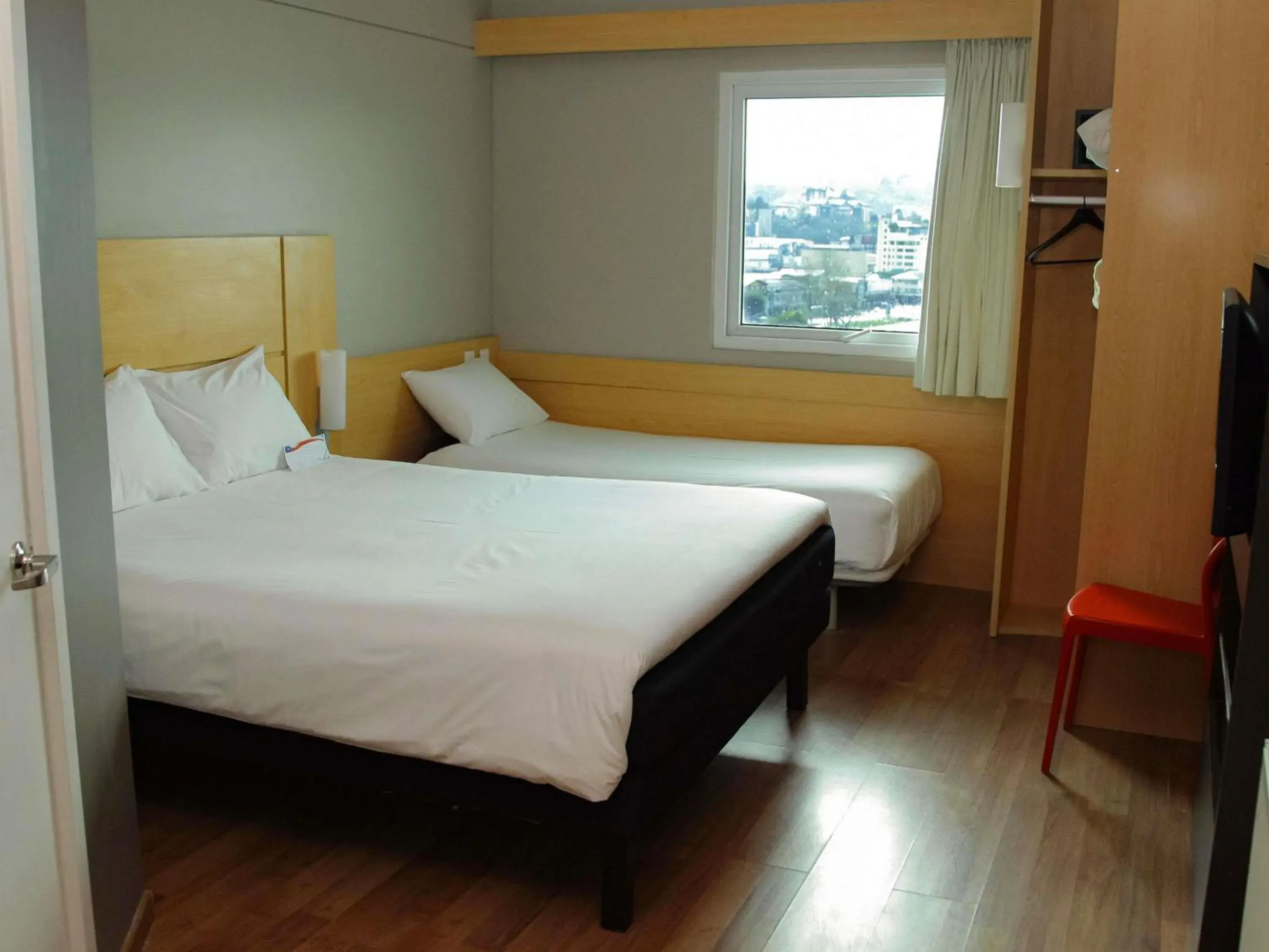 Standard Double Room with Child Bed in ibis Puerto Montt Standard Double Room with Child Bed in ibis Puerto Montt