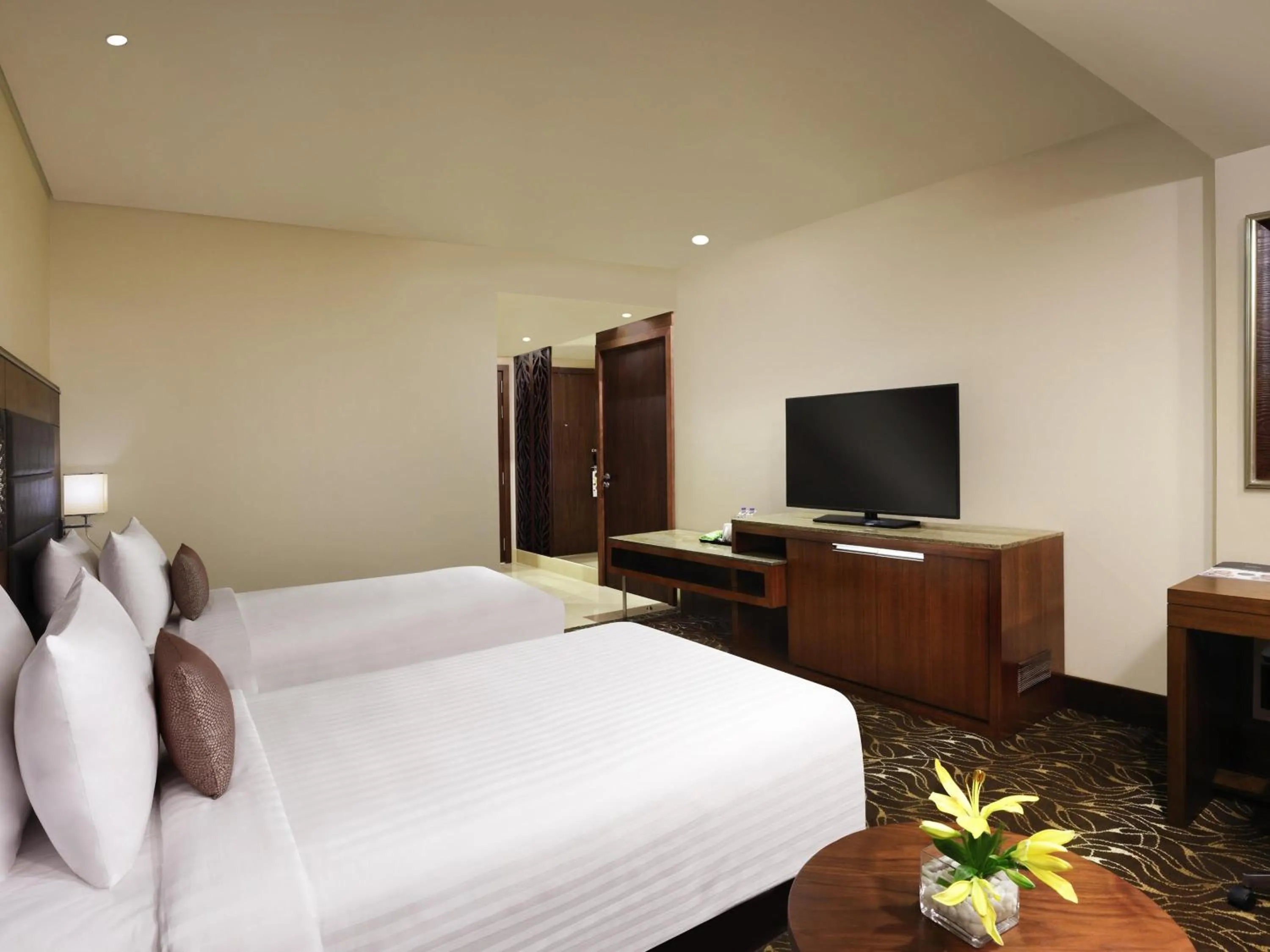 Bedroom, Bed in Novotel Kochi Infopark