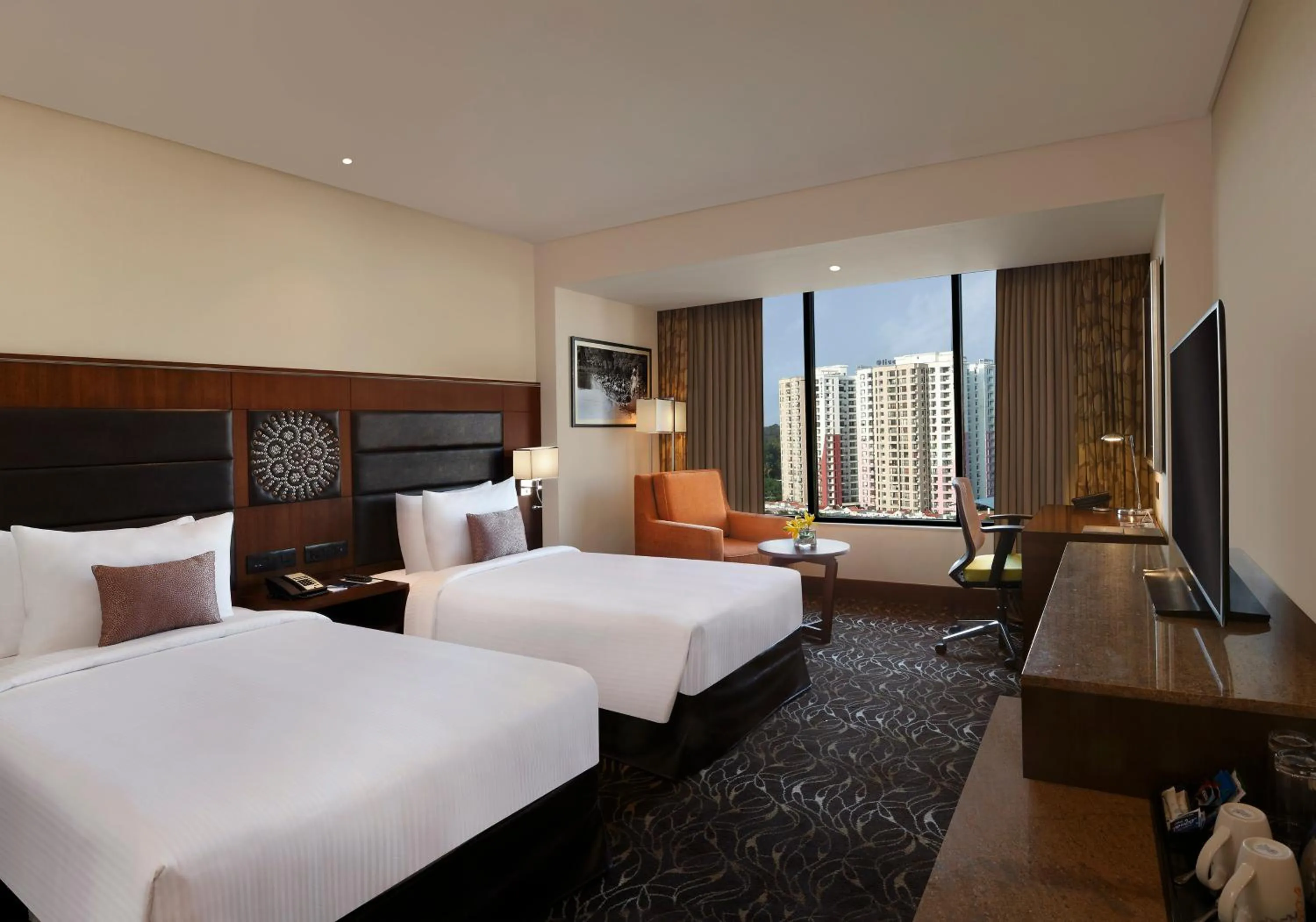 Photo of the whole room, Bed in Novotel Kochi Infopark