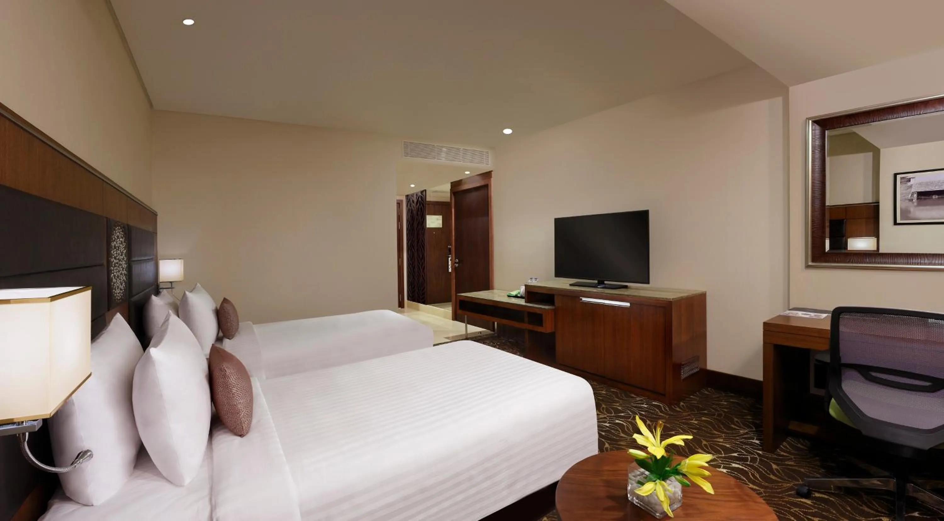 Bedroom, Bed in Novotel Kochi Infopark