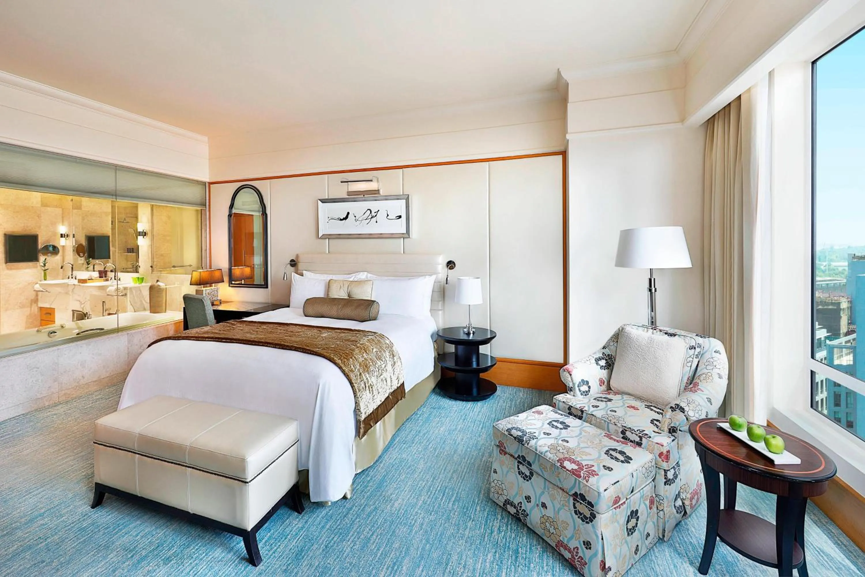 Photo of the whole room, Bed in The Ritz-Carlton, Dubai International Financial Centre