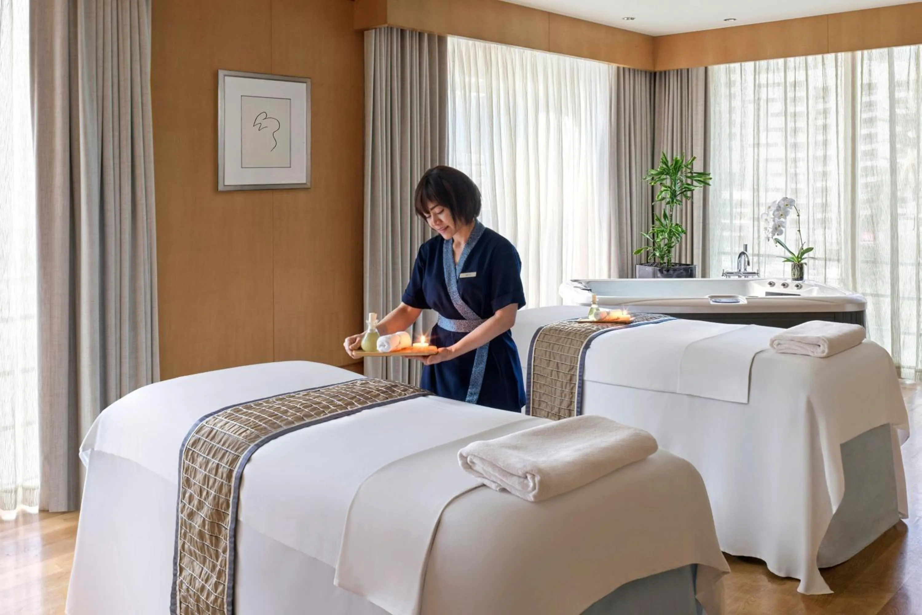 Spa and wellness centre/facilities, Bed in Ritz Carlton DIFC Downtown Dubai