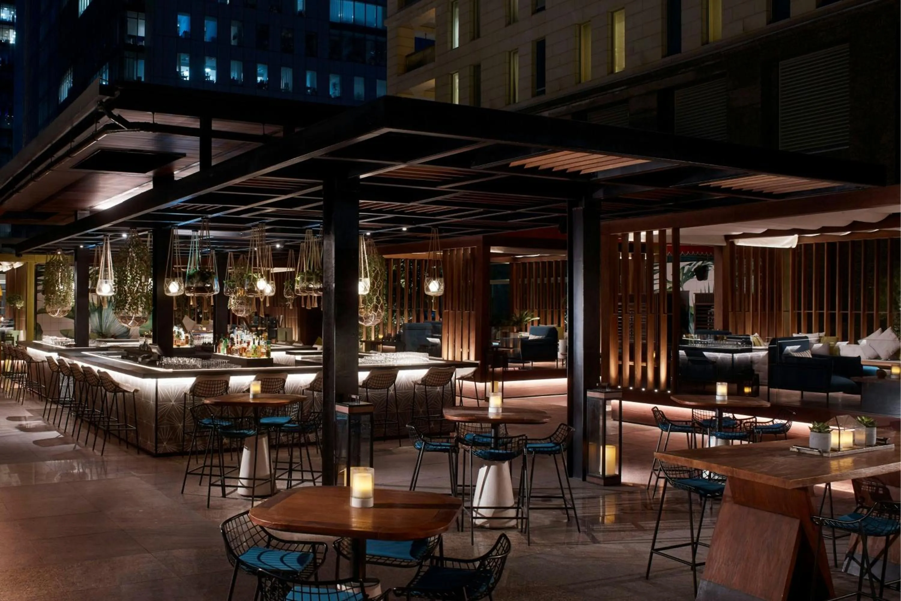 Restaurant/places to eat in The Ritz-Carlton, Dubai International Financial Centre