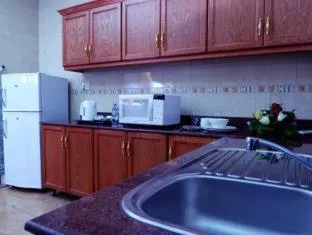 Al Madina Suites Doha