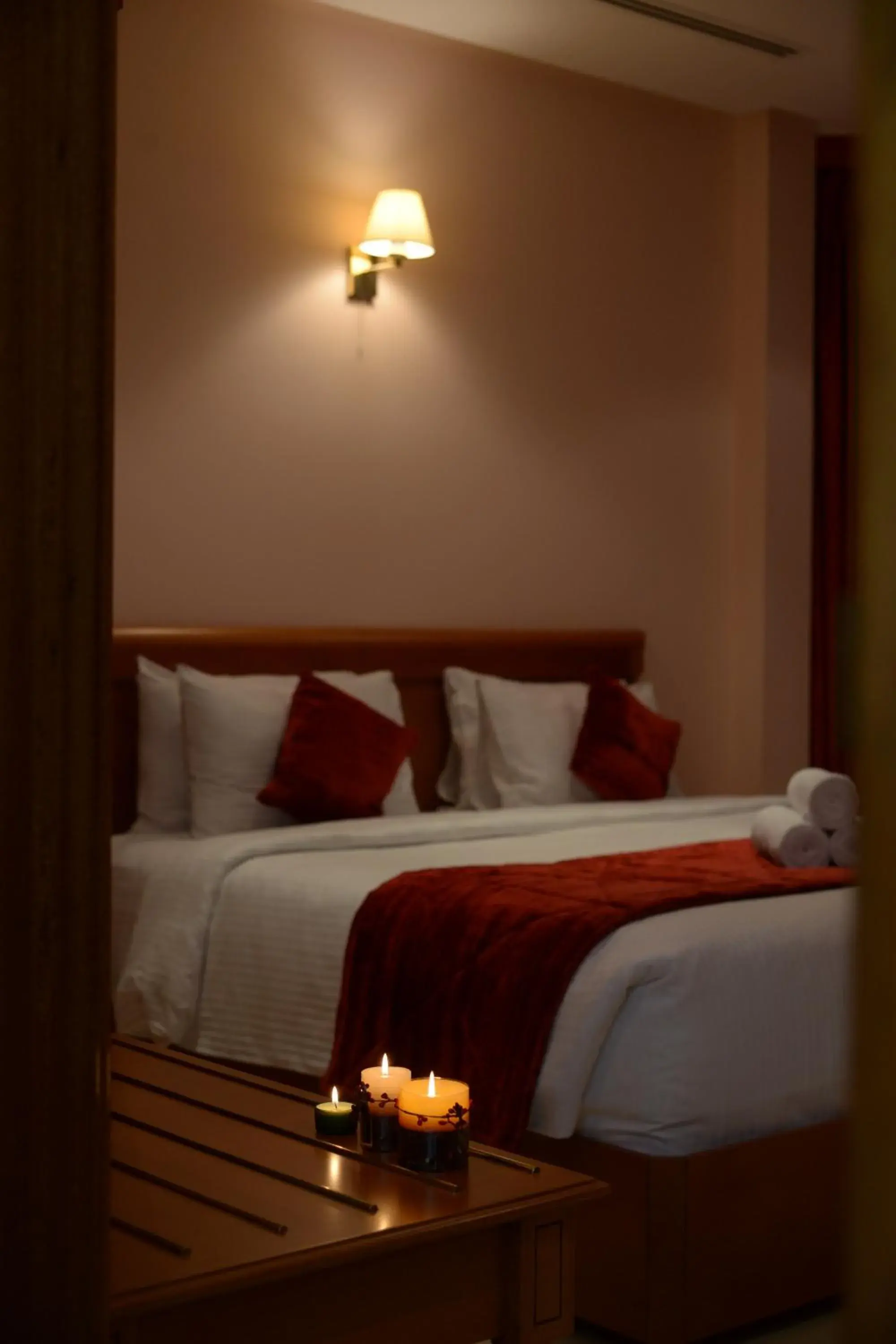 Bedroom, Bed in Al Madina Suites Doha Bedroom, Bed in Al Madina Suites Doha