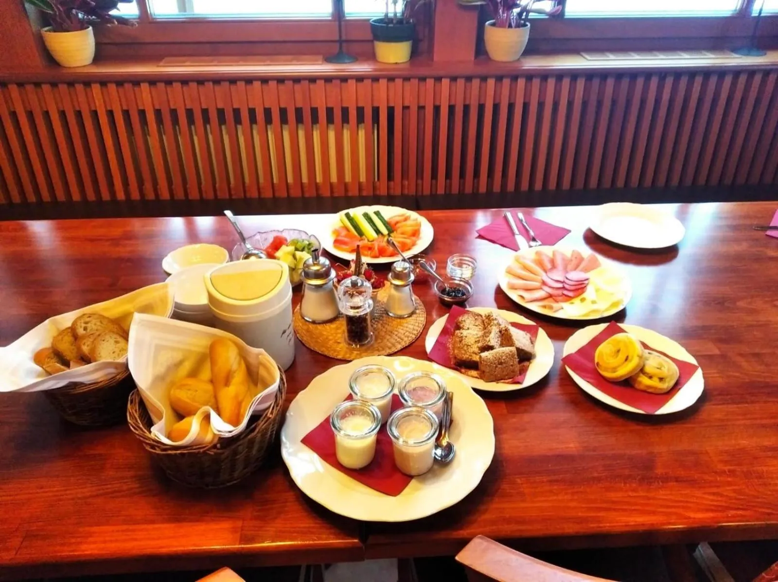 Breakfast in Aparthotel Pod Plání