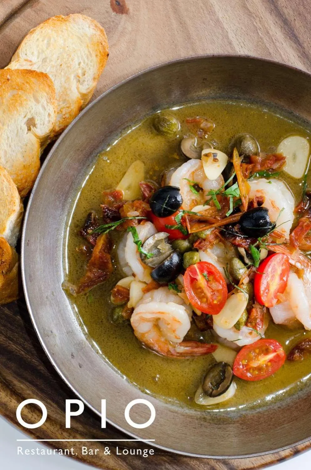 Restaurant/places to eat in Golden Tulip Mandison Suites