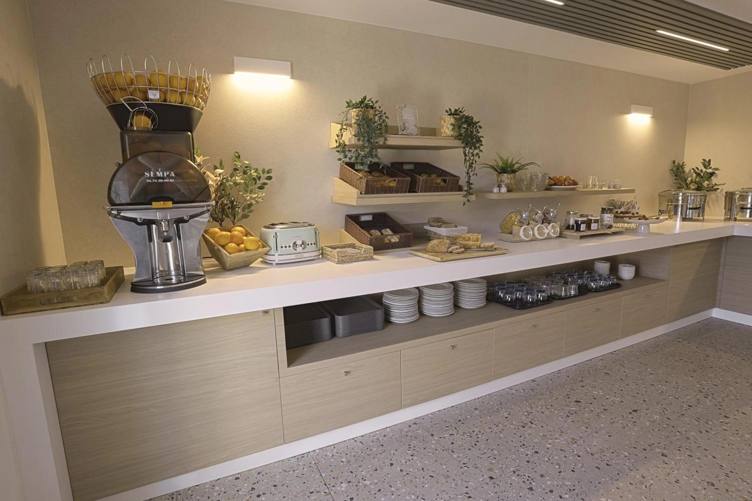 Breakfast in Kyriad Montpellier Sud - A709