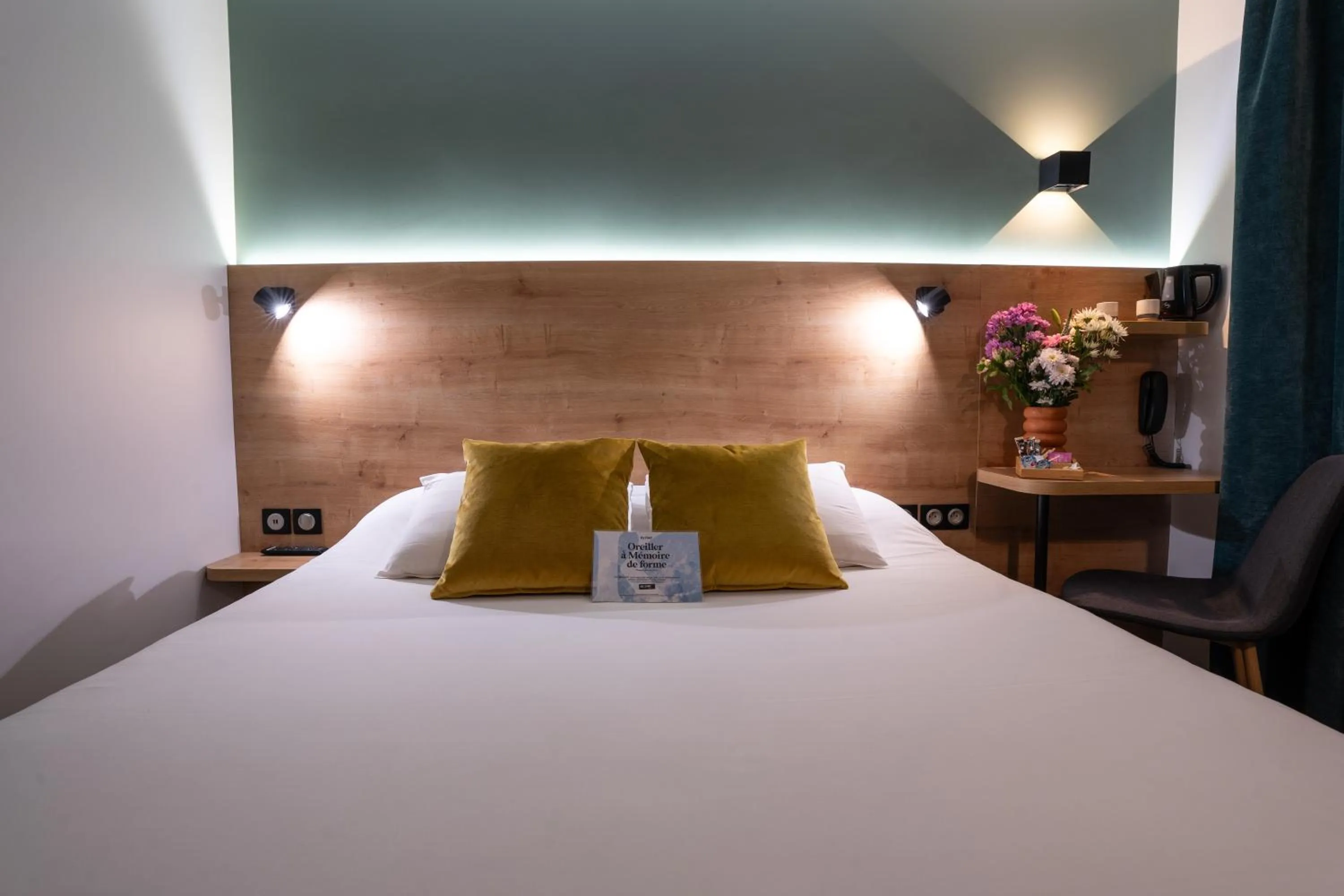 Bed in Kyriad Montpellier Sud - A709