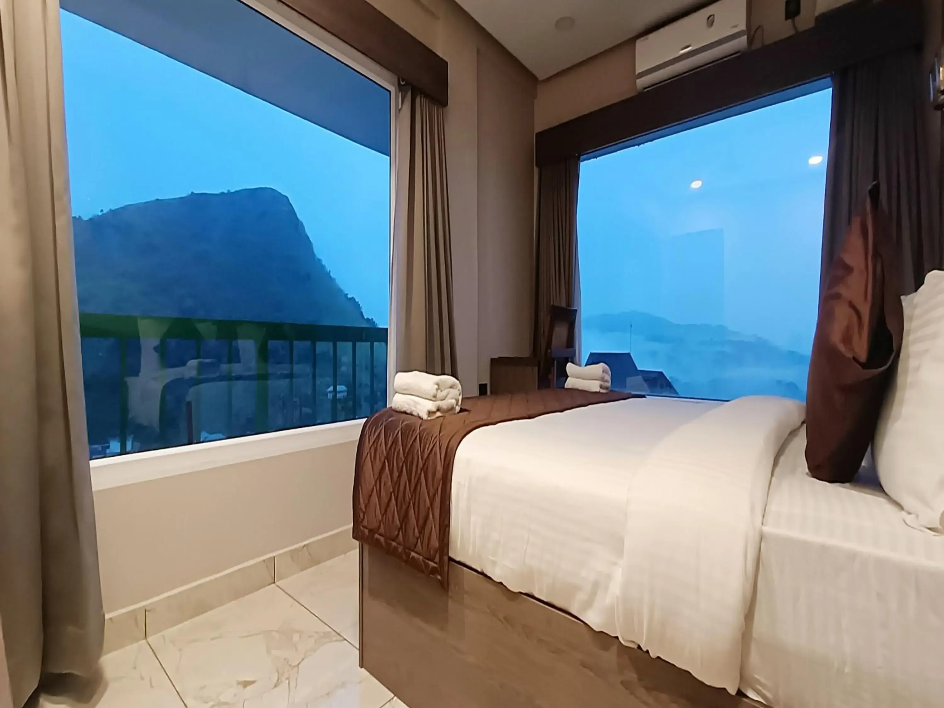 Junior Suite with Balcony in Palette Hill View Resorts Vagamon Junior Suite with Balcony in Palette Hill View Resorts Vagamon