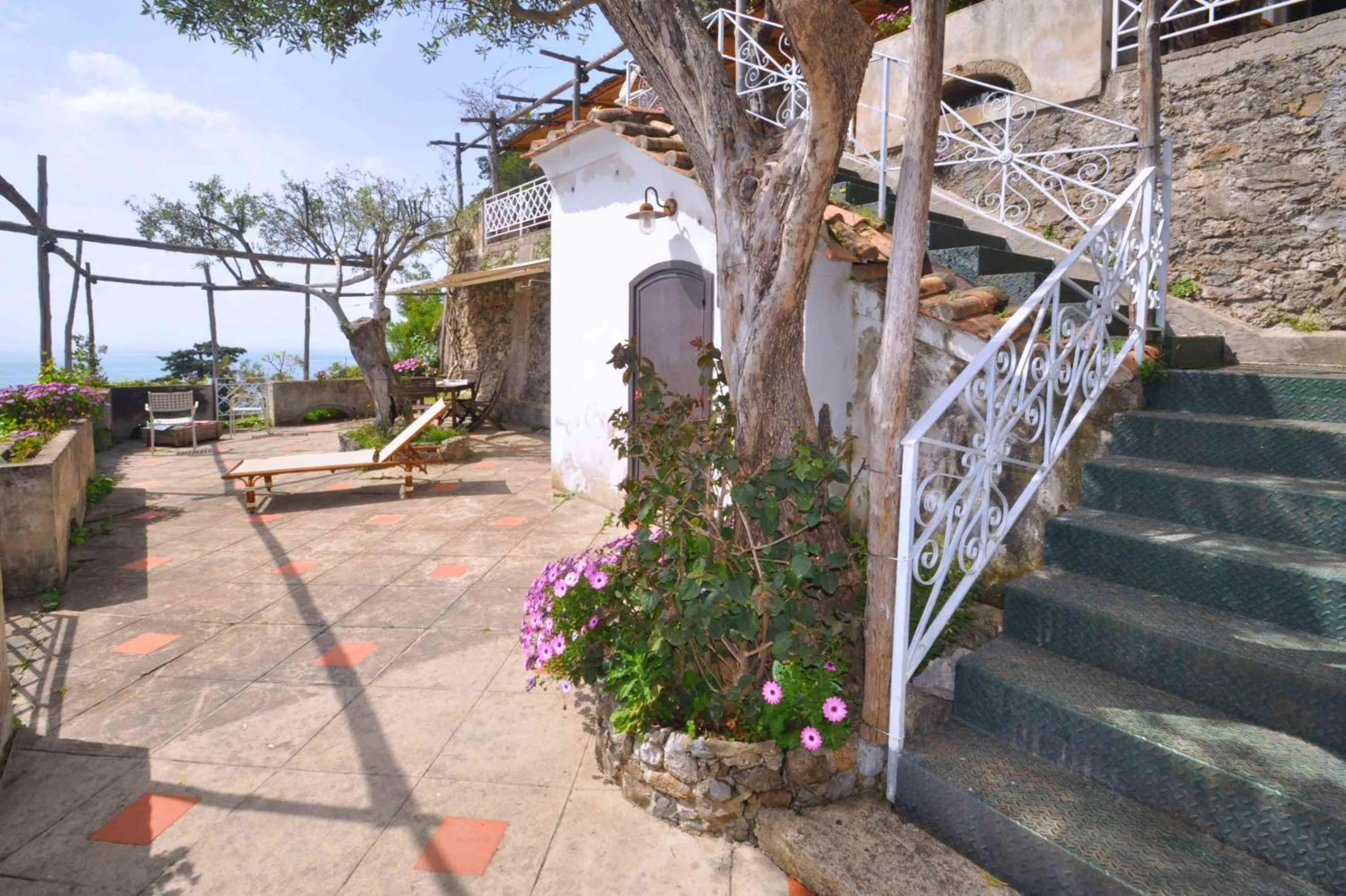 Facade/entrance in Star Fish House