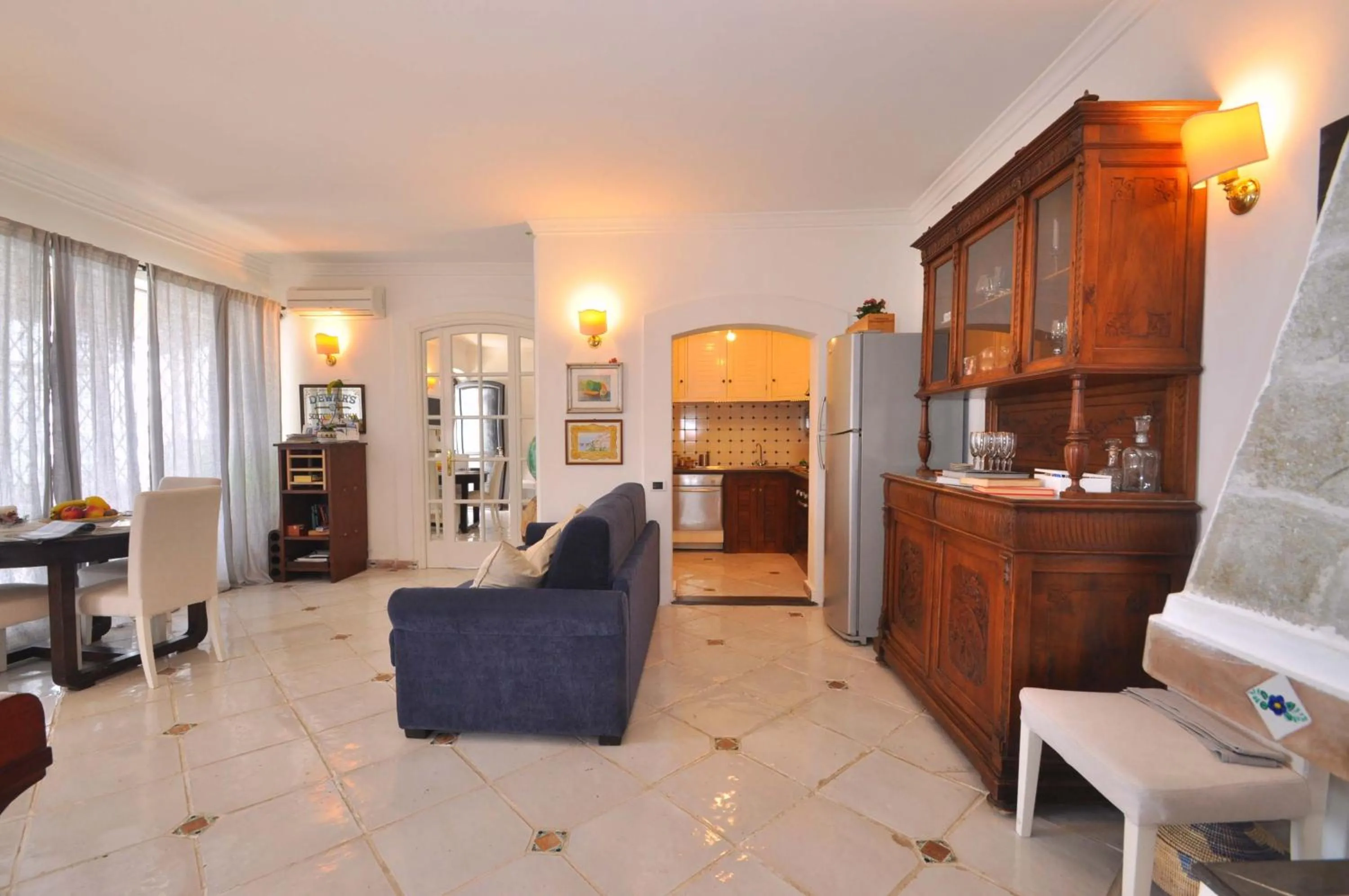 Living room in Star Fish House