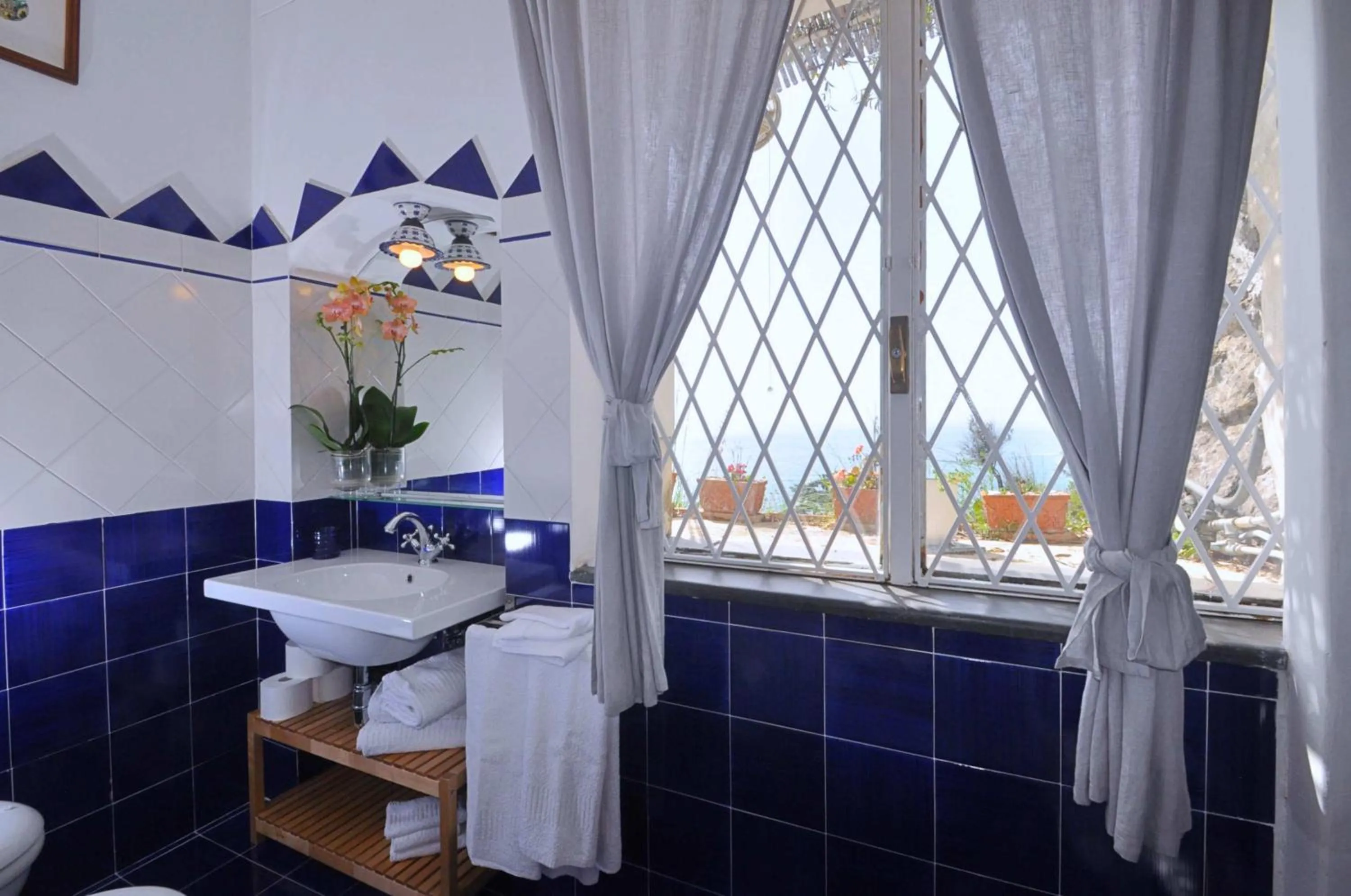 Shower in Star Fish House