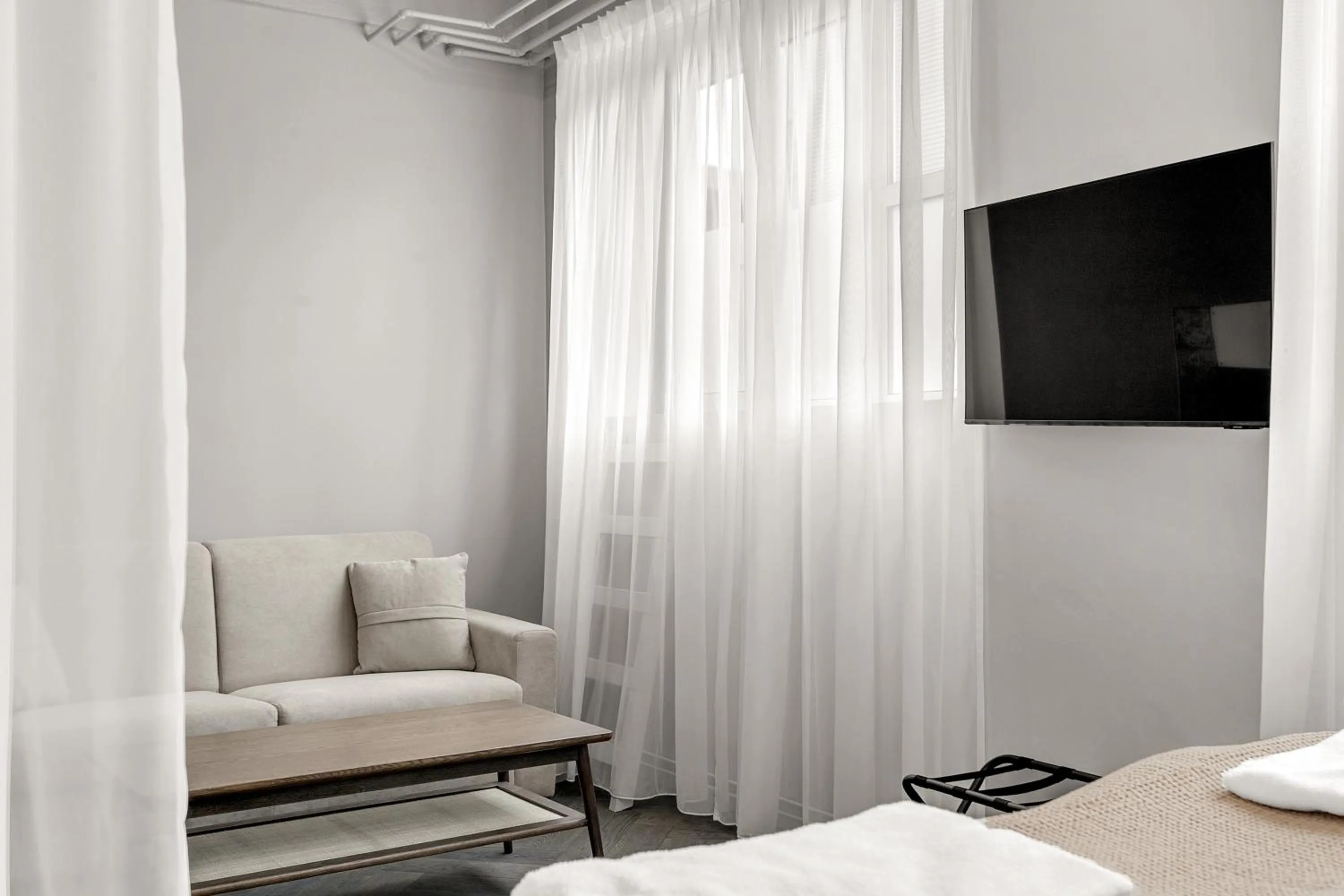 Bed in The Swan House by Heimaleiga