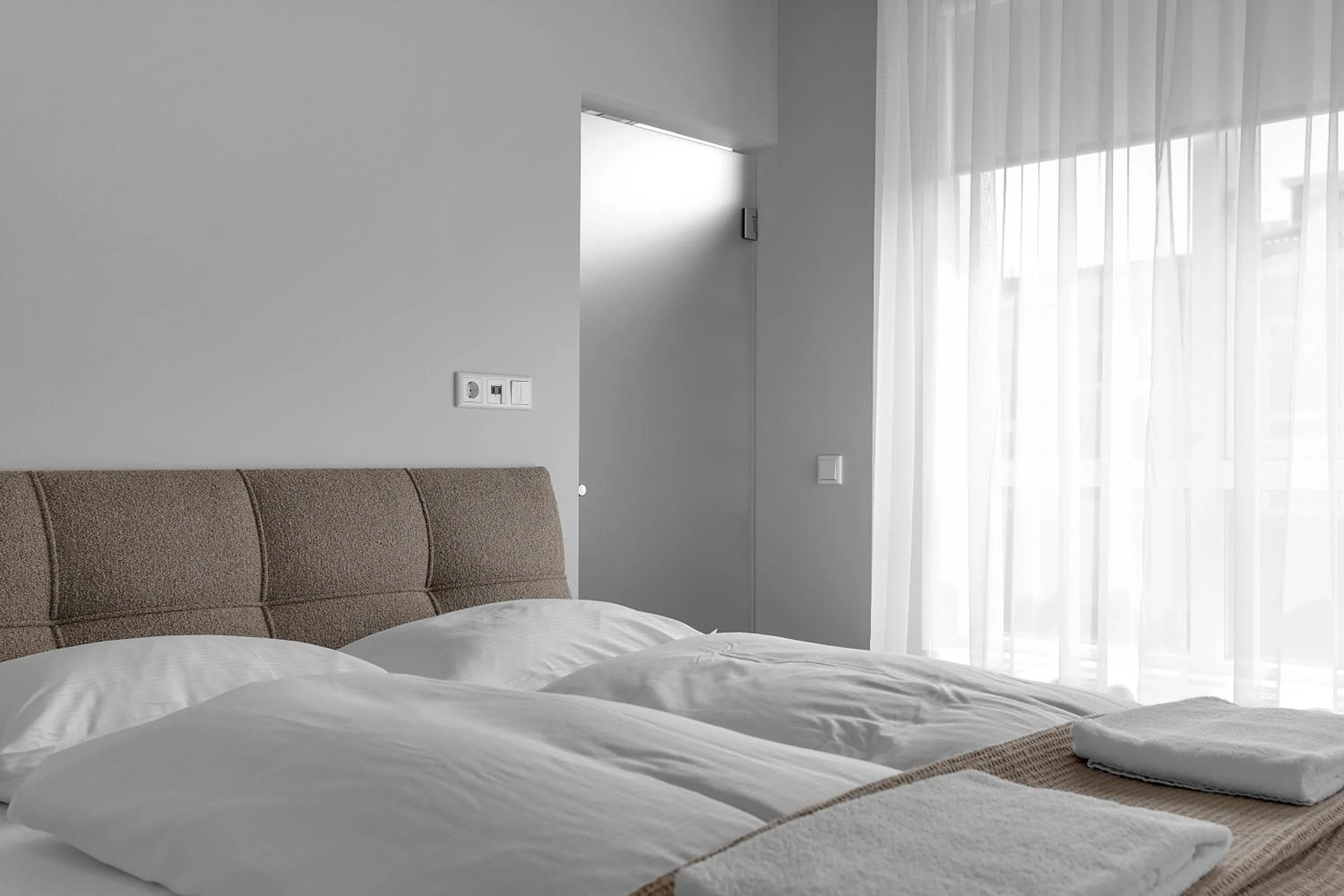 Bed in The Swan House by Heimaleiga