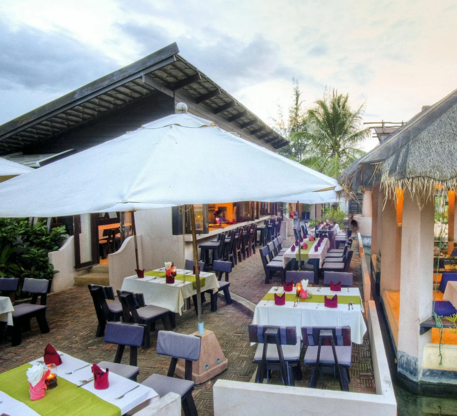 Restaurant/places to eat in Purimuntra Resort and Spa