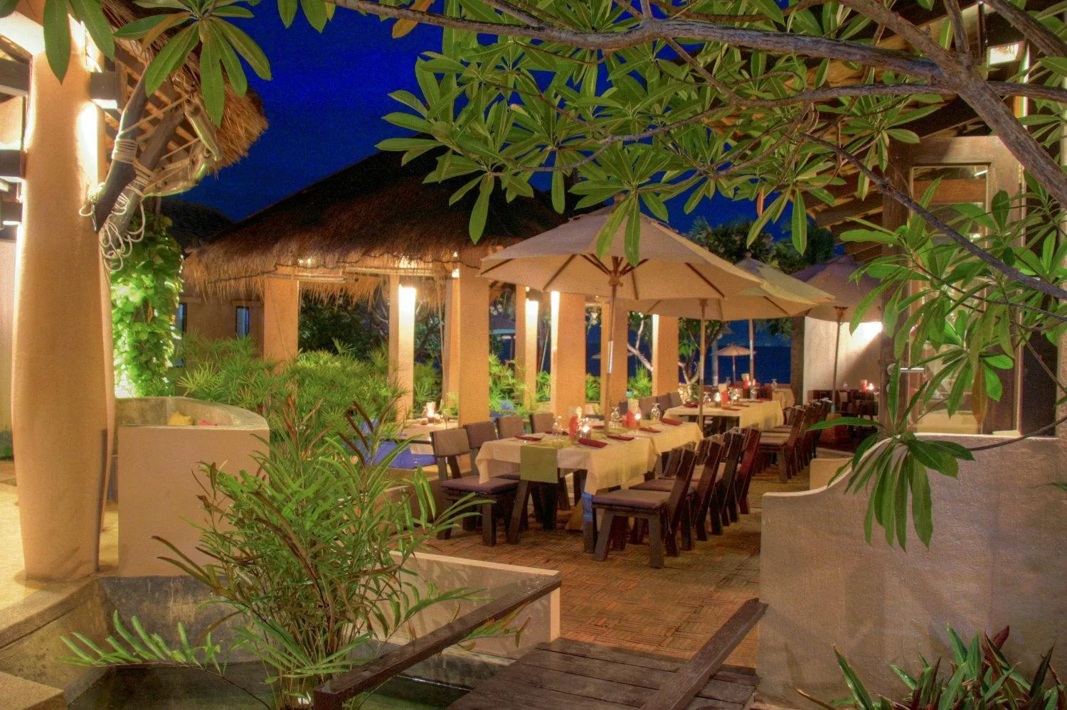 Restaurant/places to eat in Purimuntra Resort and Spa