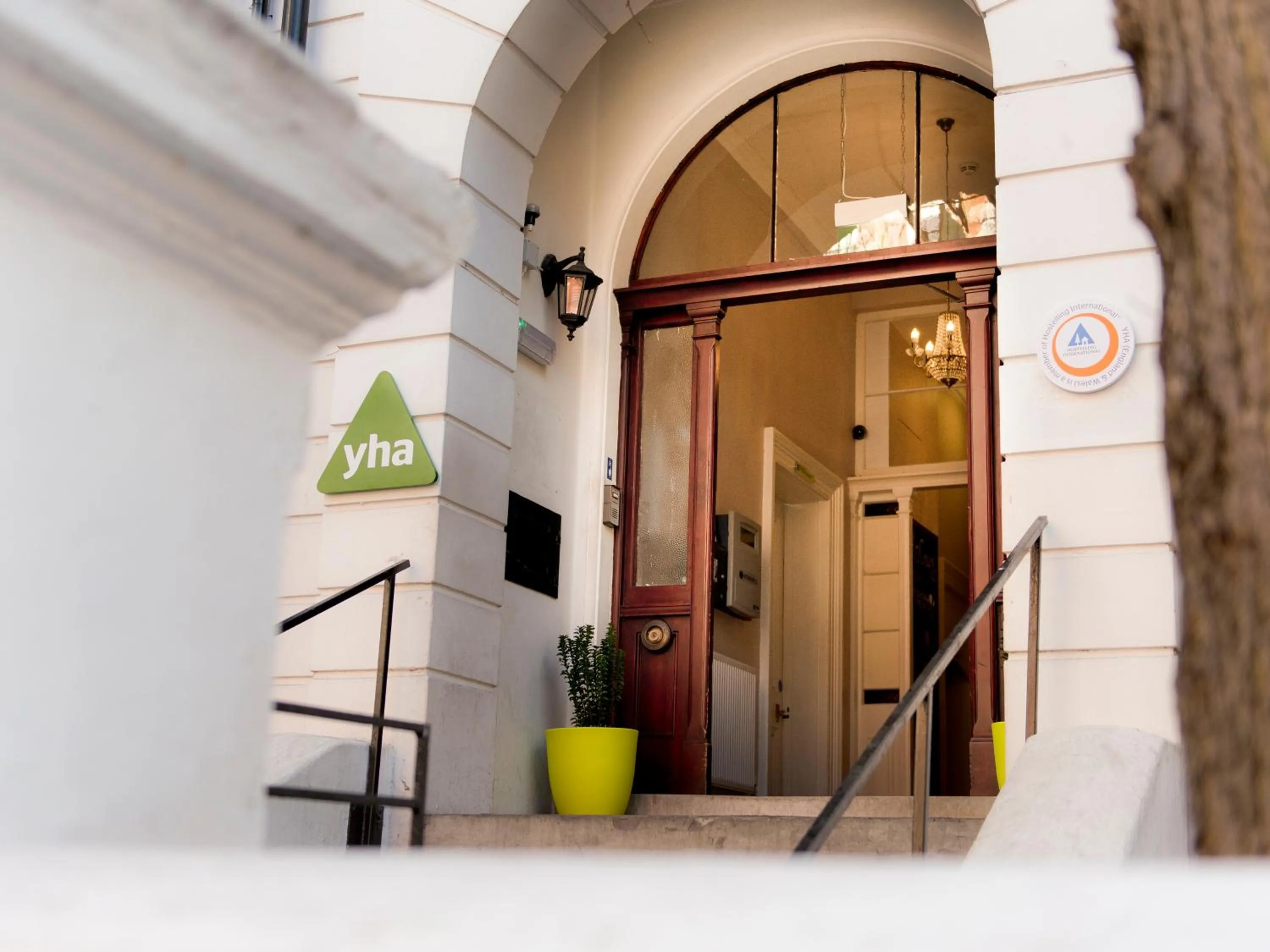 Facade/entrance in YHA London Earl's Court