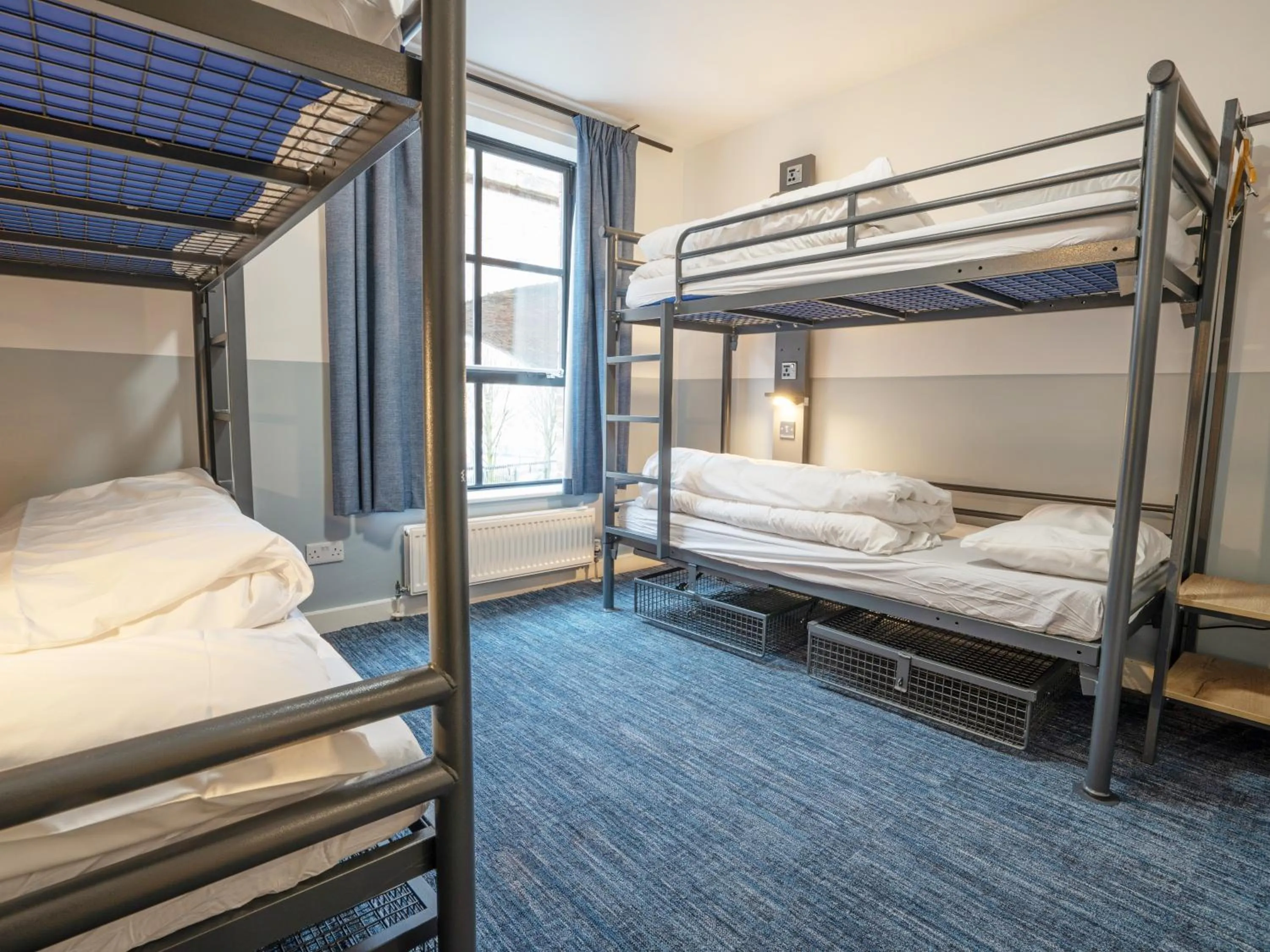 Bedroom, Bed in YHA Manchester