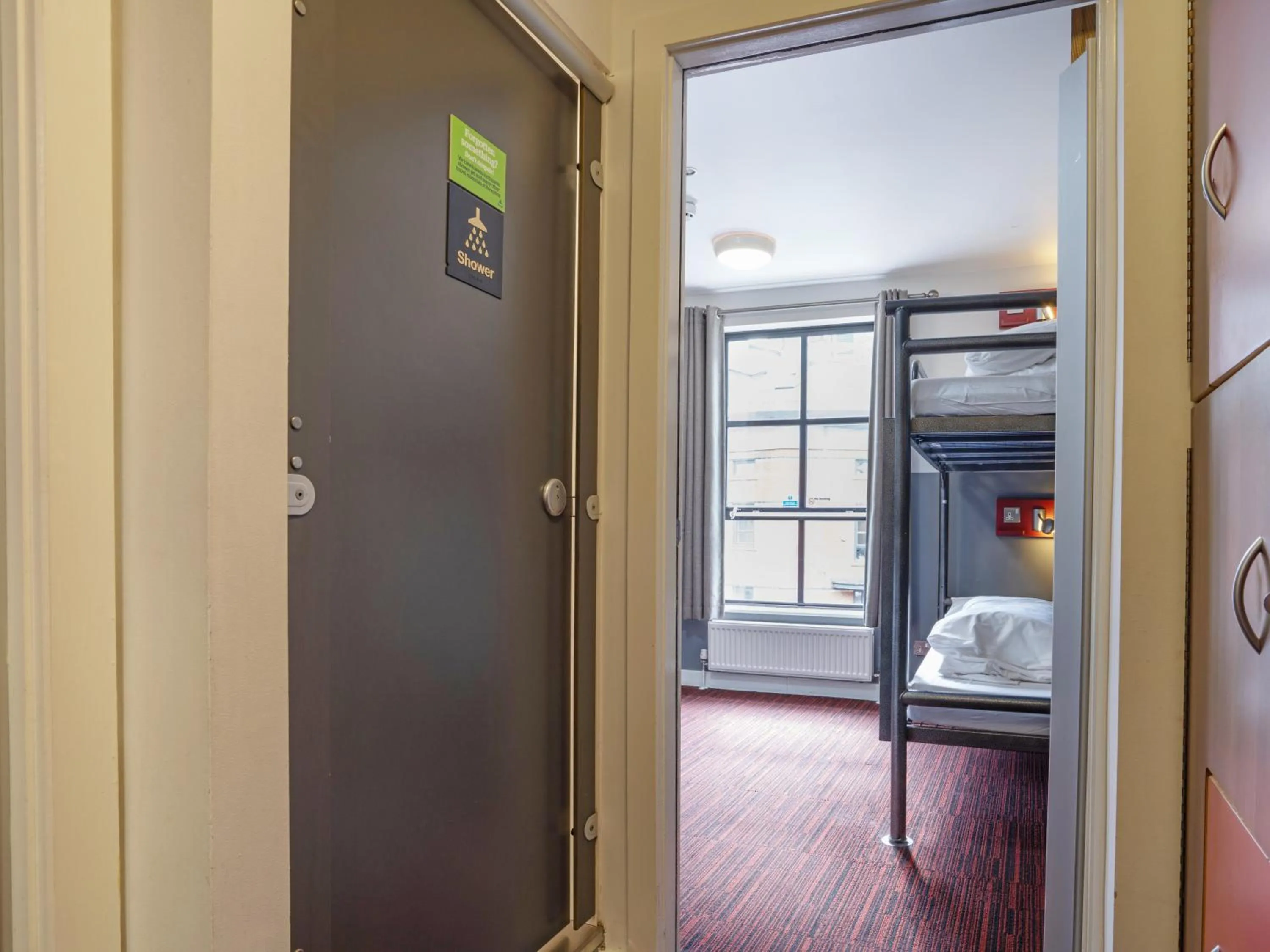 Bathroom, Bed in YHA Manchester