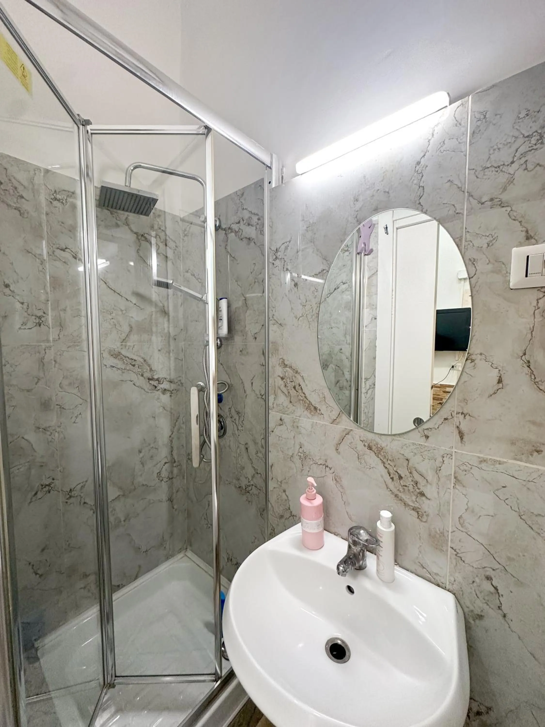 Shower in Benvenuto a Napoli