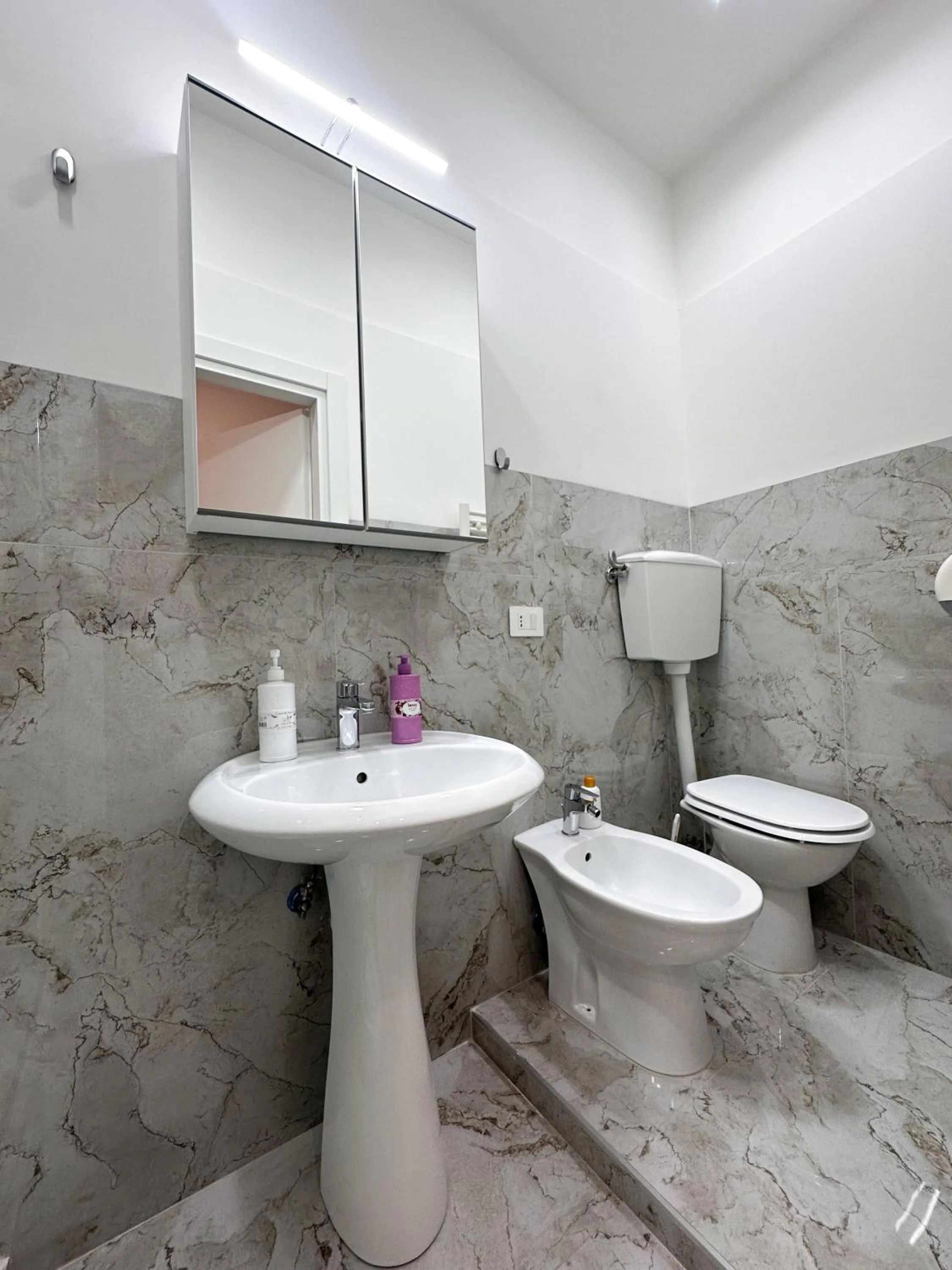 Toilet in Benvenuto a Napoli