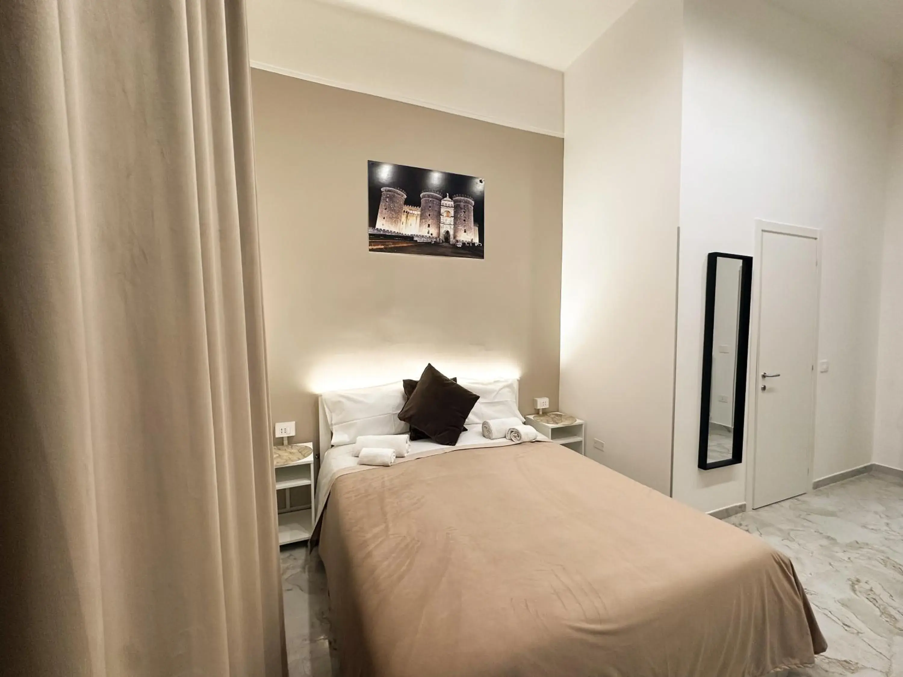 Comfort Triple Room in Benvenuto a Napoli Comfort Triple Room in Benvenuto a Napoli