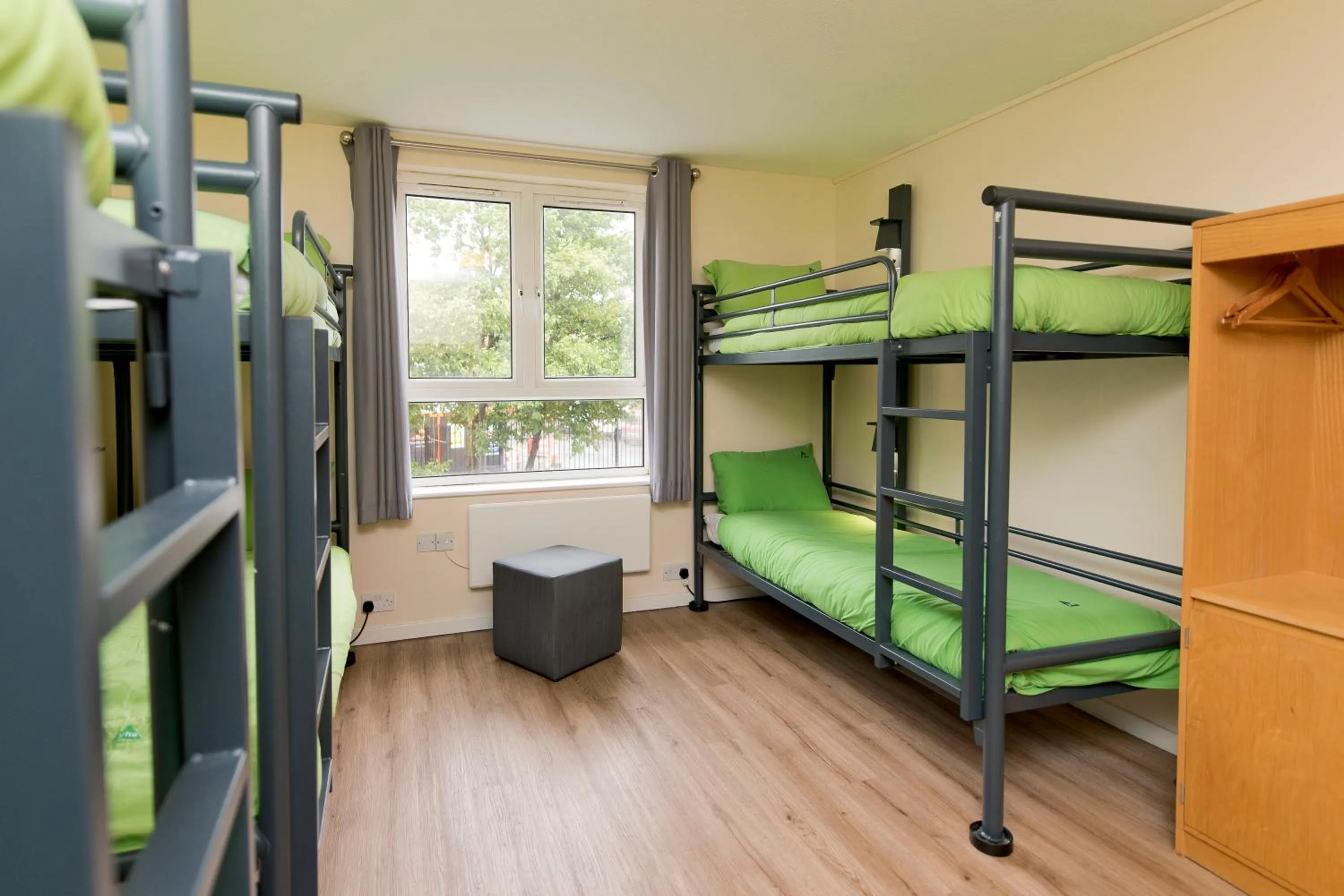 Bedroom, Bed in YHA Liverpool Albert Dock