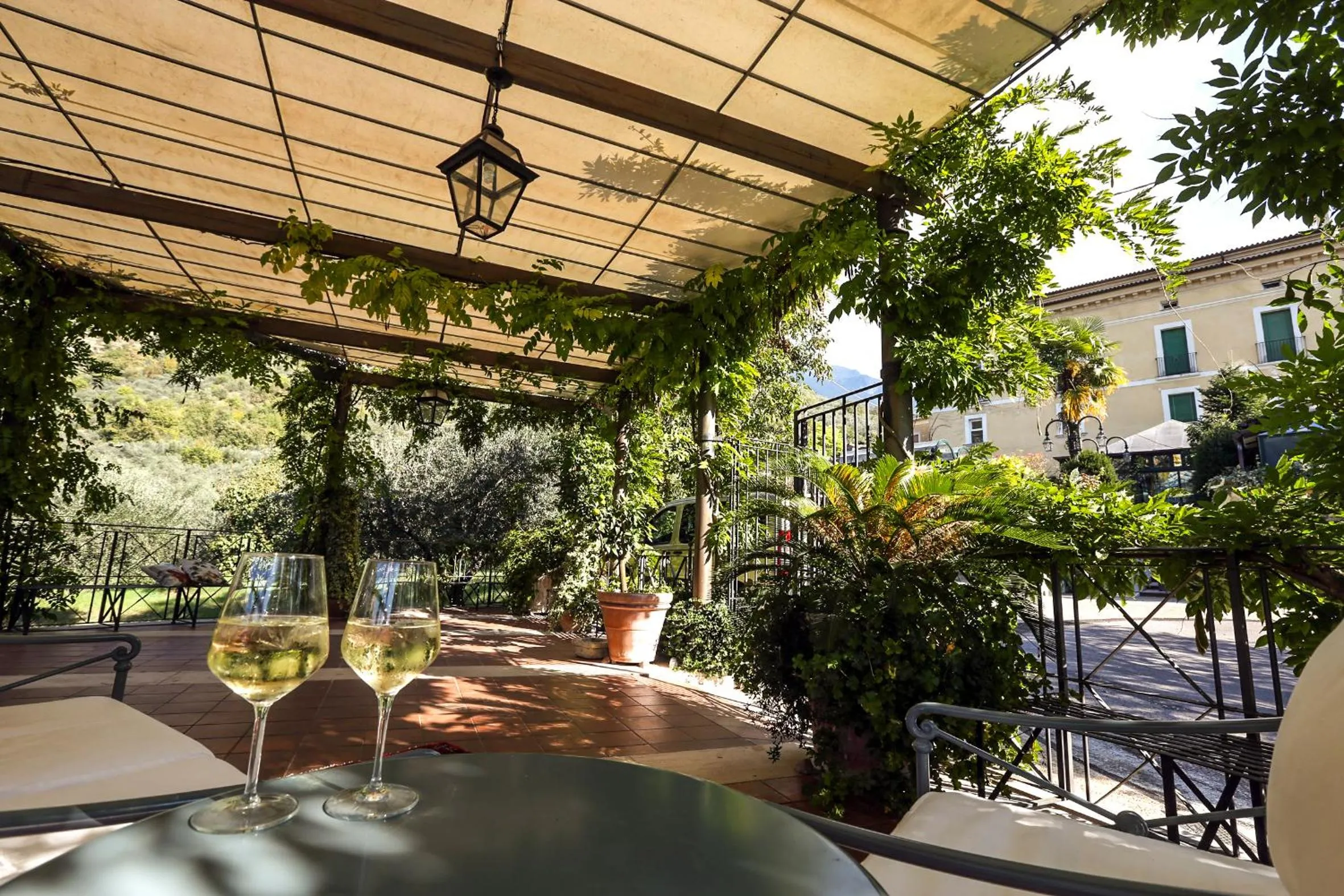 Facade/entrance in Villa Euchelia