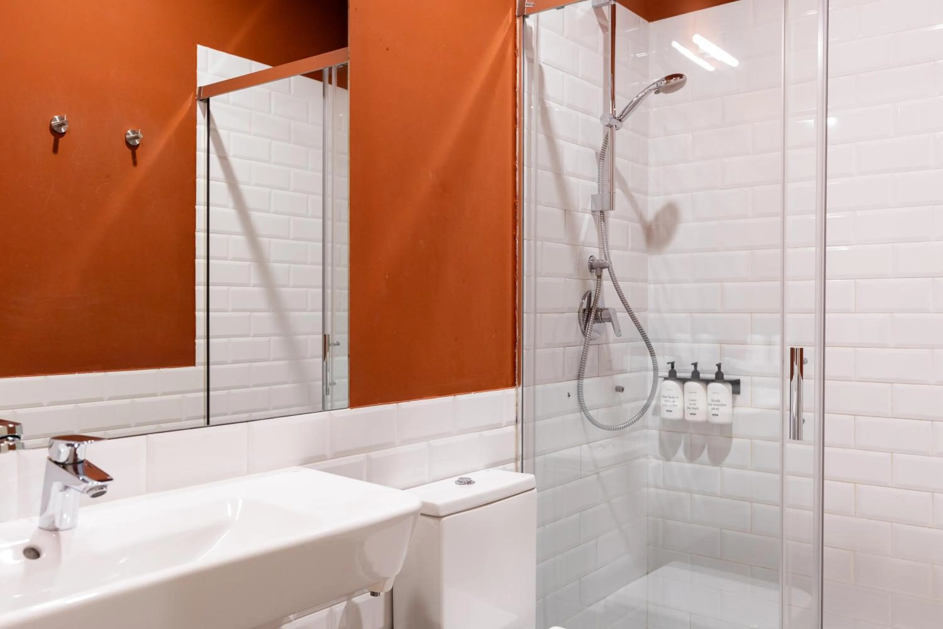 Shower in Colectia Hotel Parada del Marqués