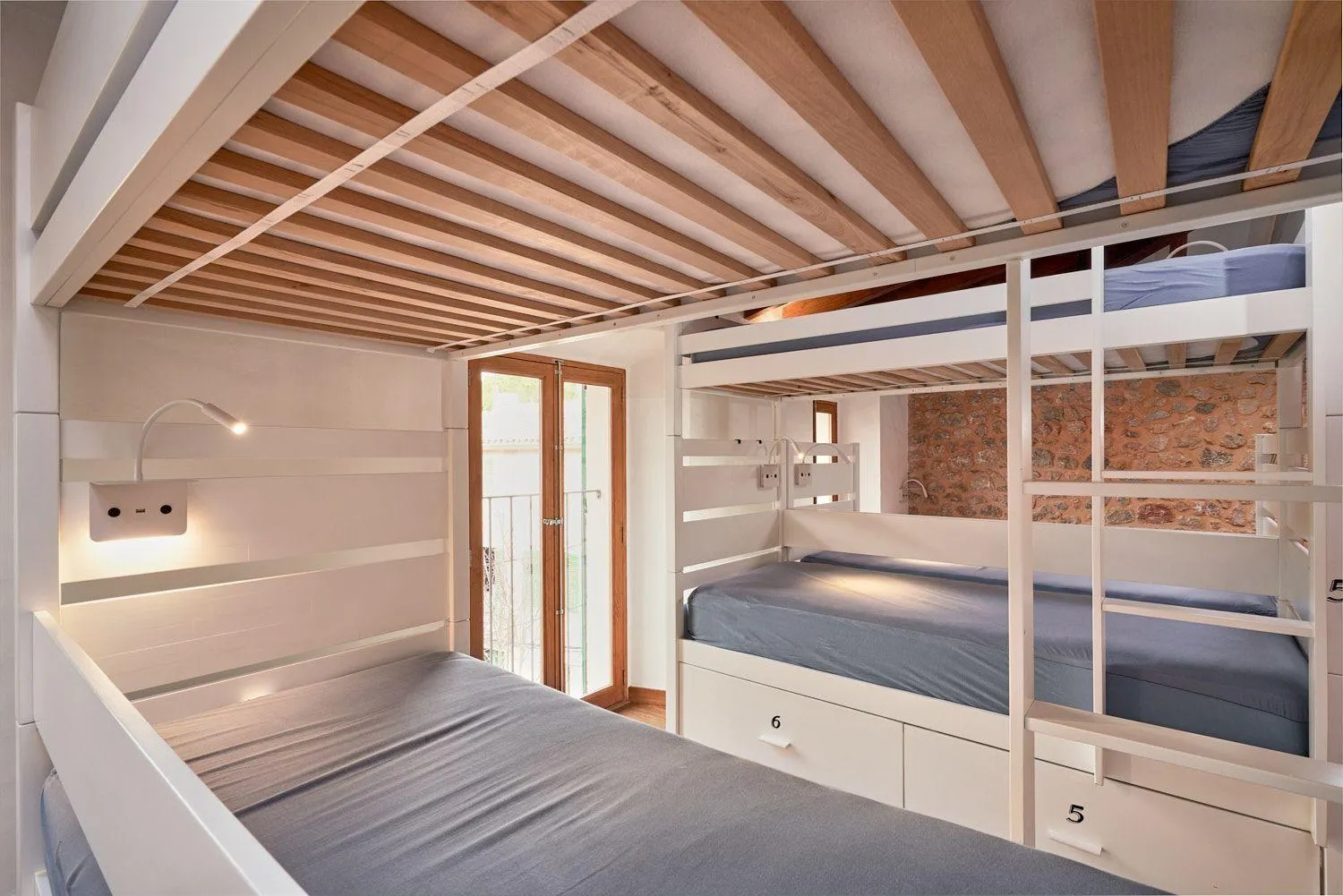 14 - Bed in Mixed dormitory room in Hostel Sóller
