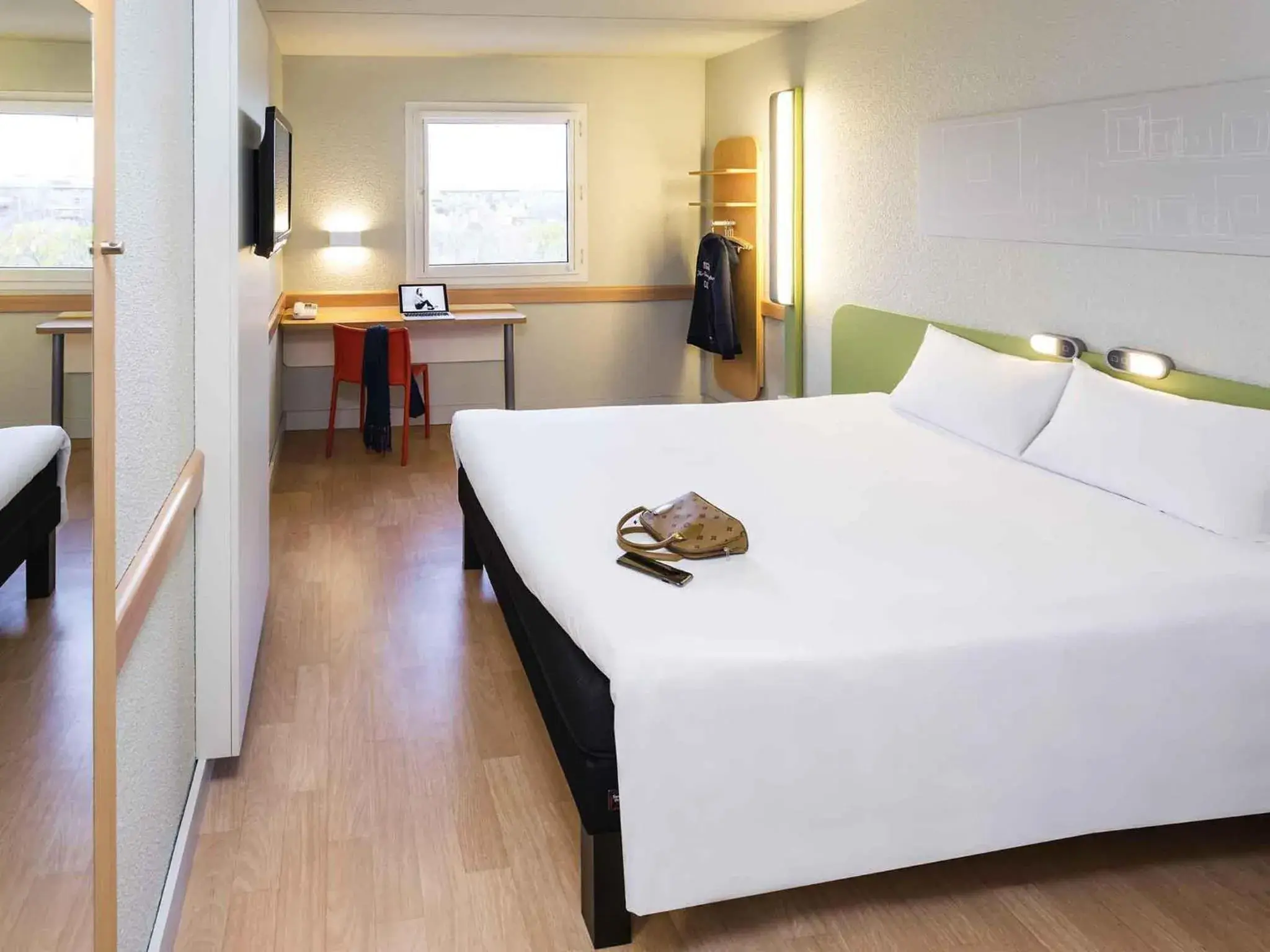 Bedroom, Bed in Ibis Budget Madrid Alcorcón Móstoles Bedroom, Bed in Ibis Budget Madrid Alcorcón Móstoles