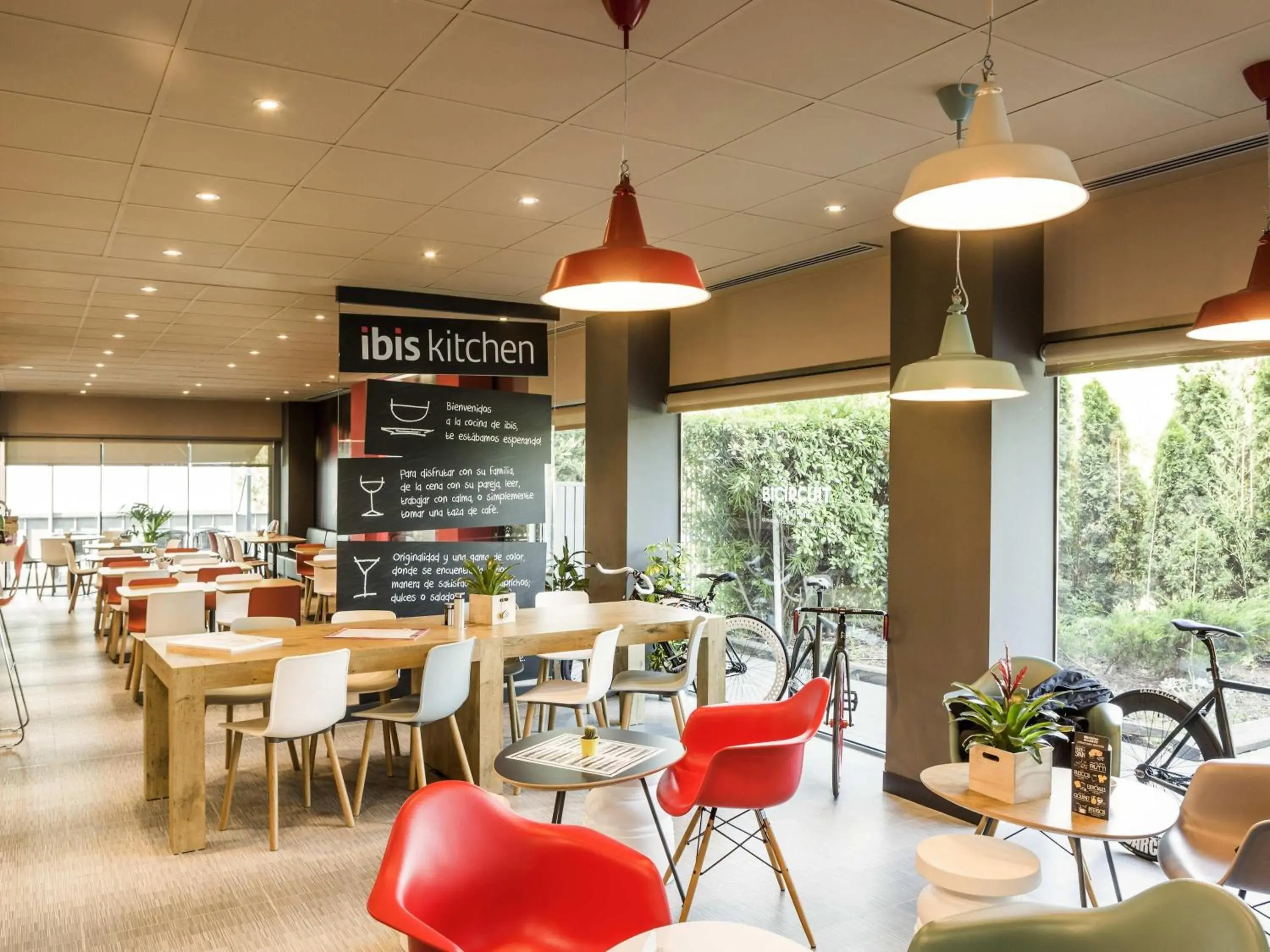 Property building in Ibis Montmelo Granollers Property building in Ibis Montmelo Granollers