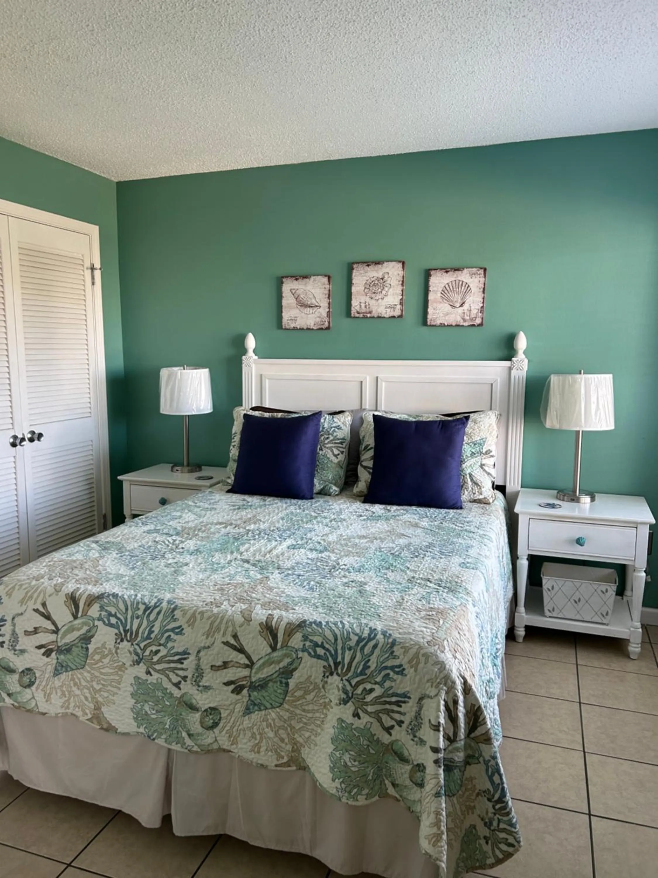 Bedroom, Bed in Gulf Shores Plantation