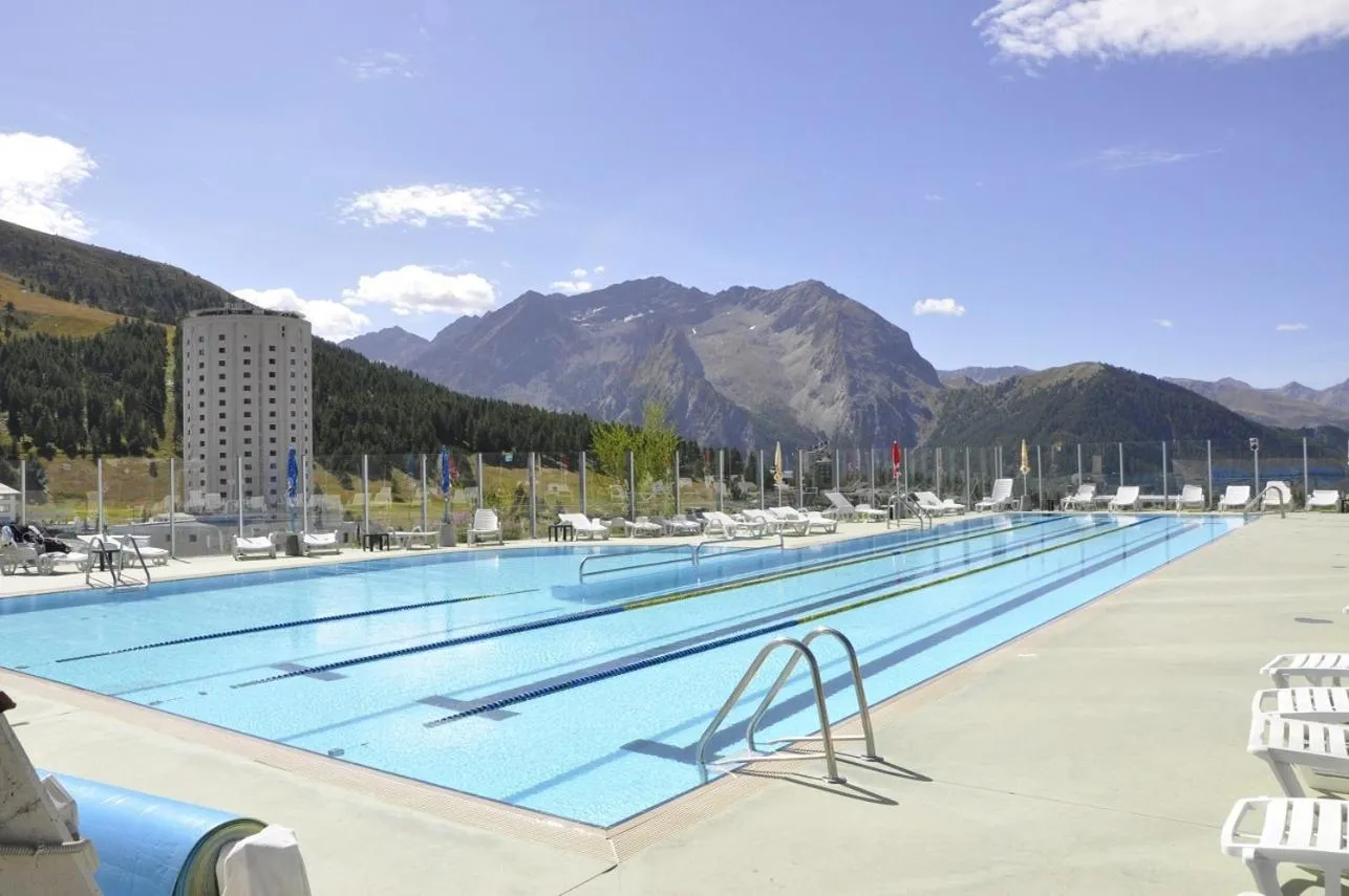 Swimming pool in Shackleton Chalet