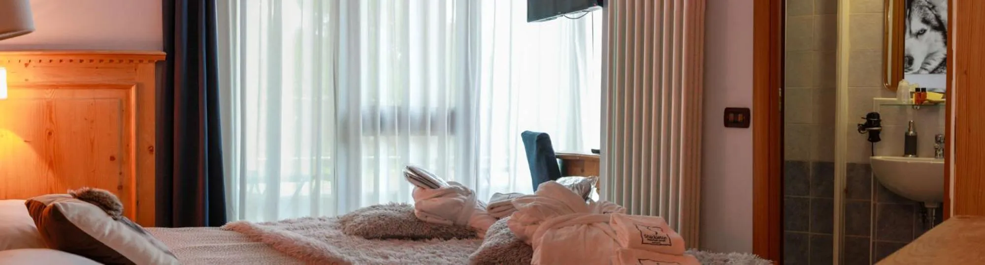 Bed in Shackleton Chalet