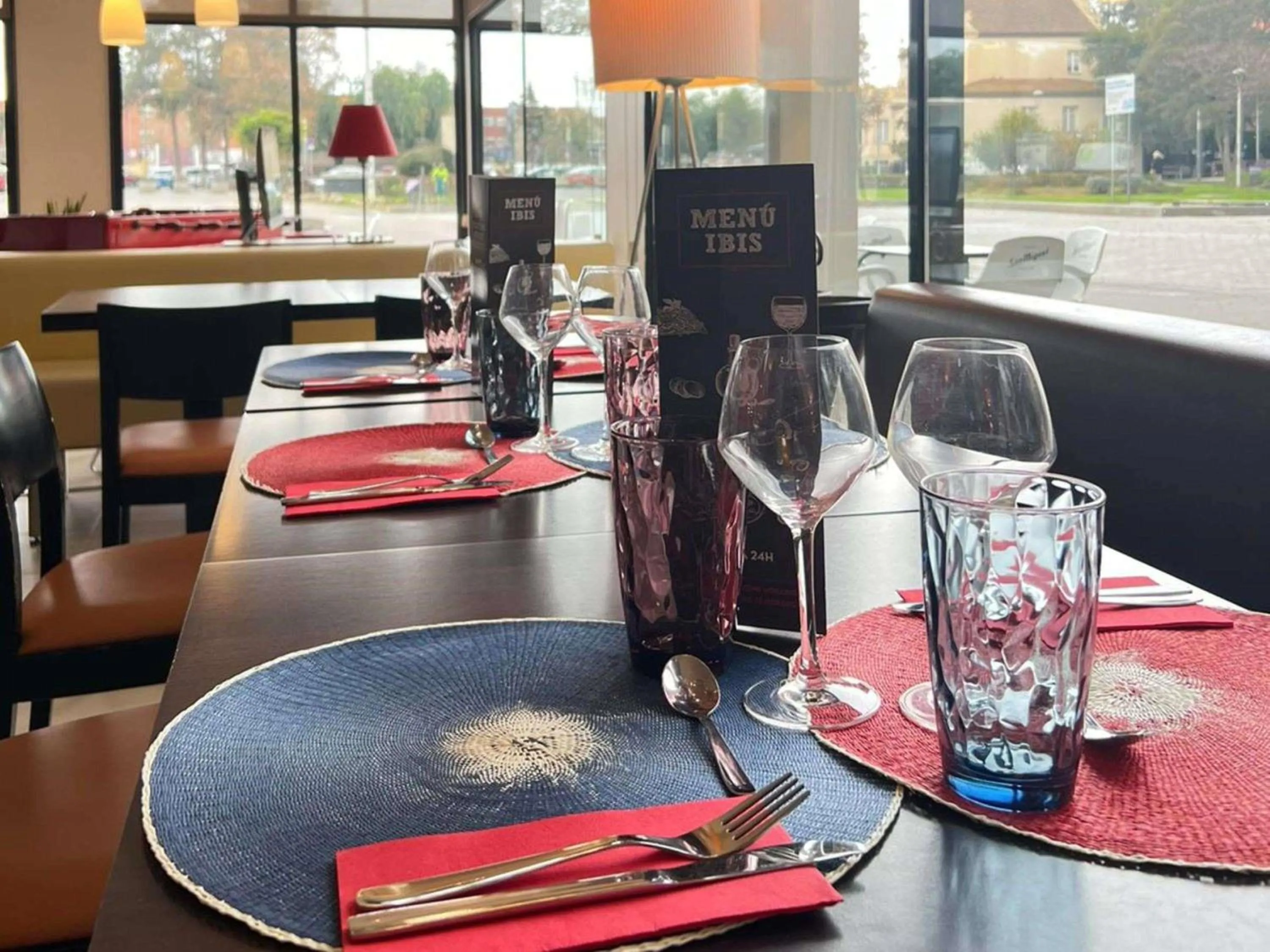 Restaurant/places to eat in Ibis Ripollet