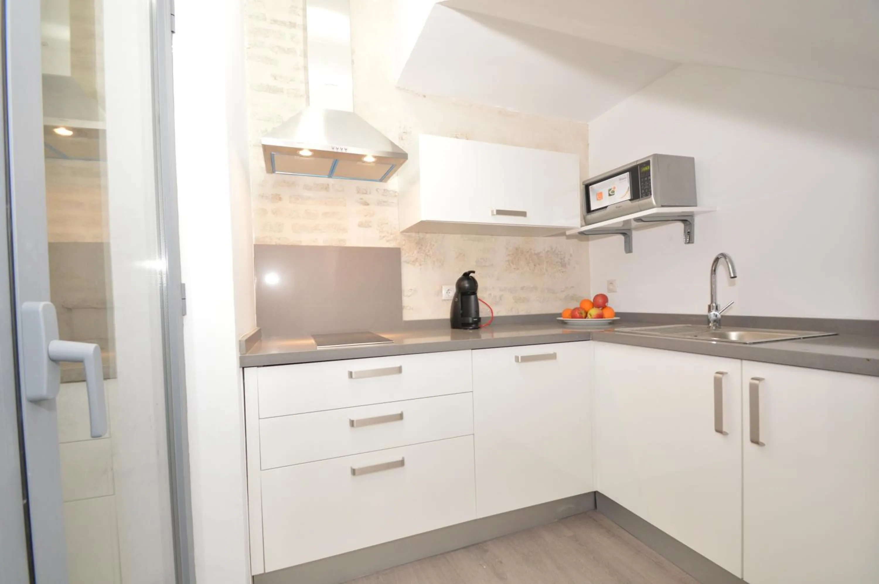 dishwasher in Plaza de Armas