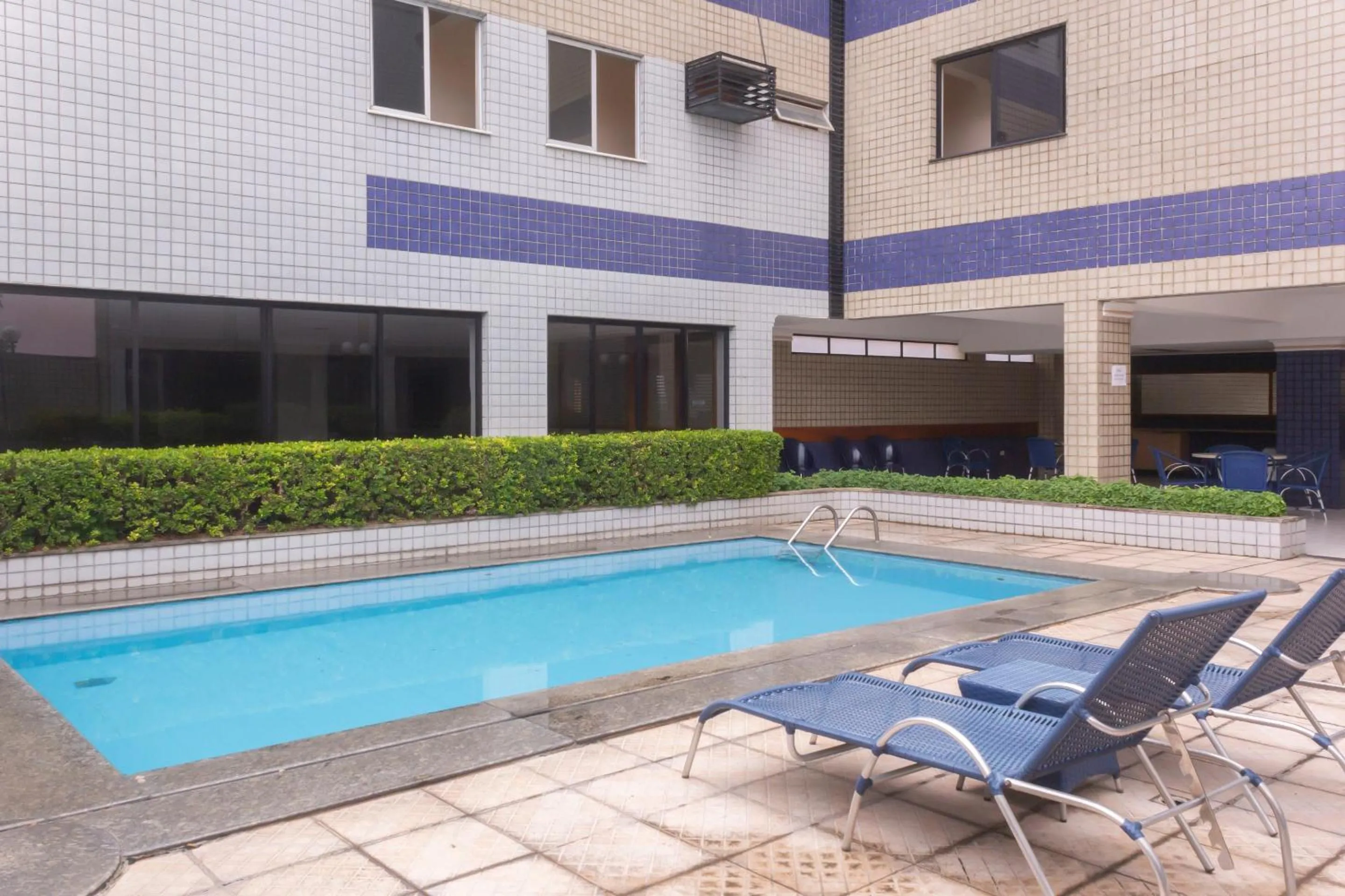 Facade/entrance in Rede Andrade Real