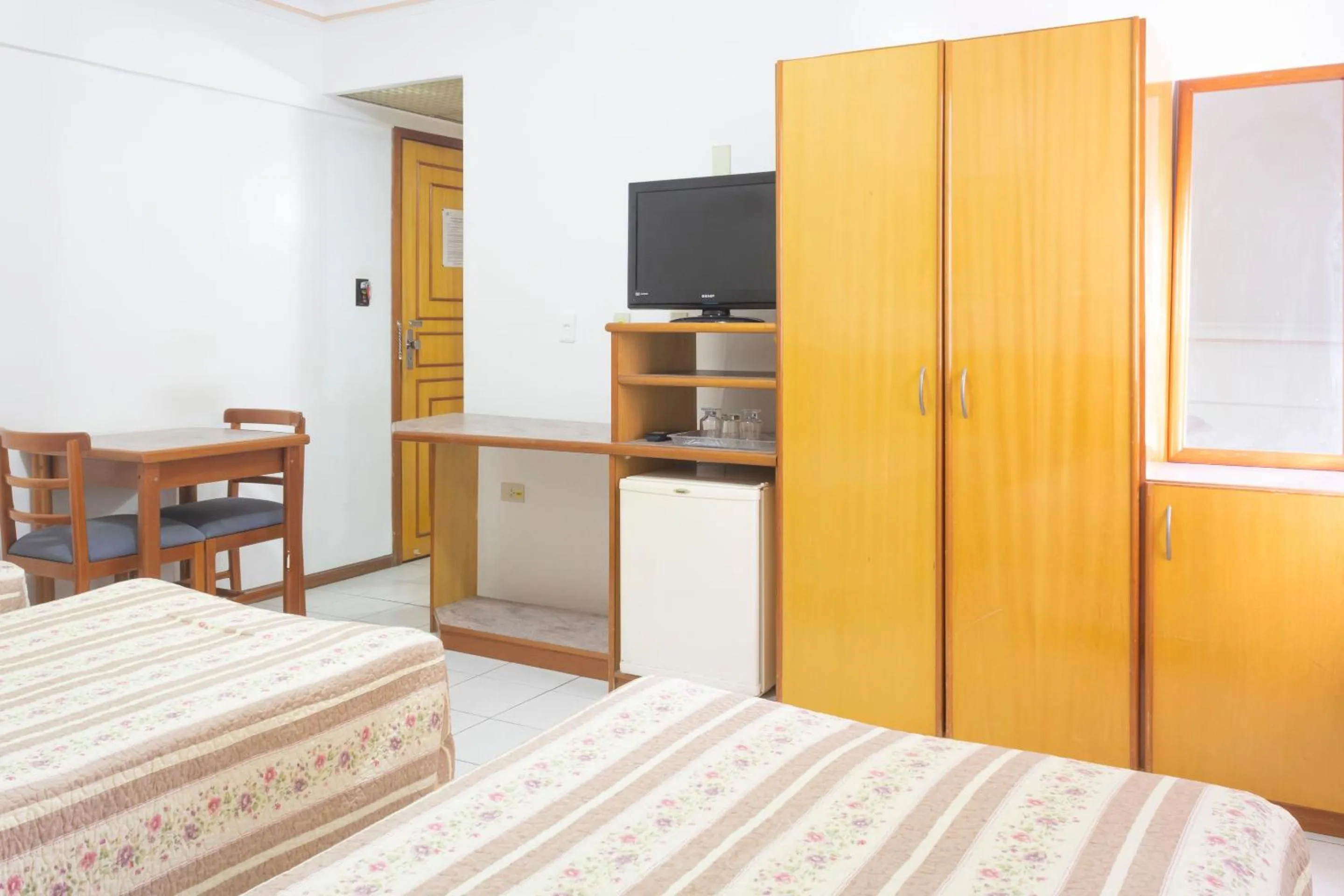 Bedroom, Bed in Rede Andrade Real