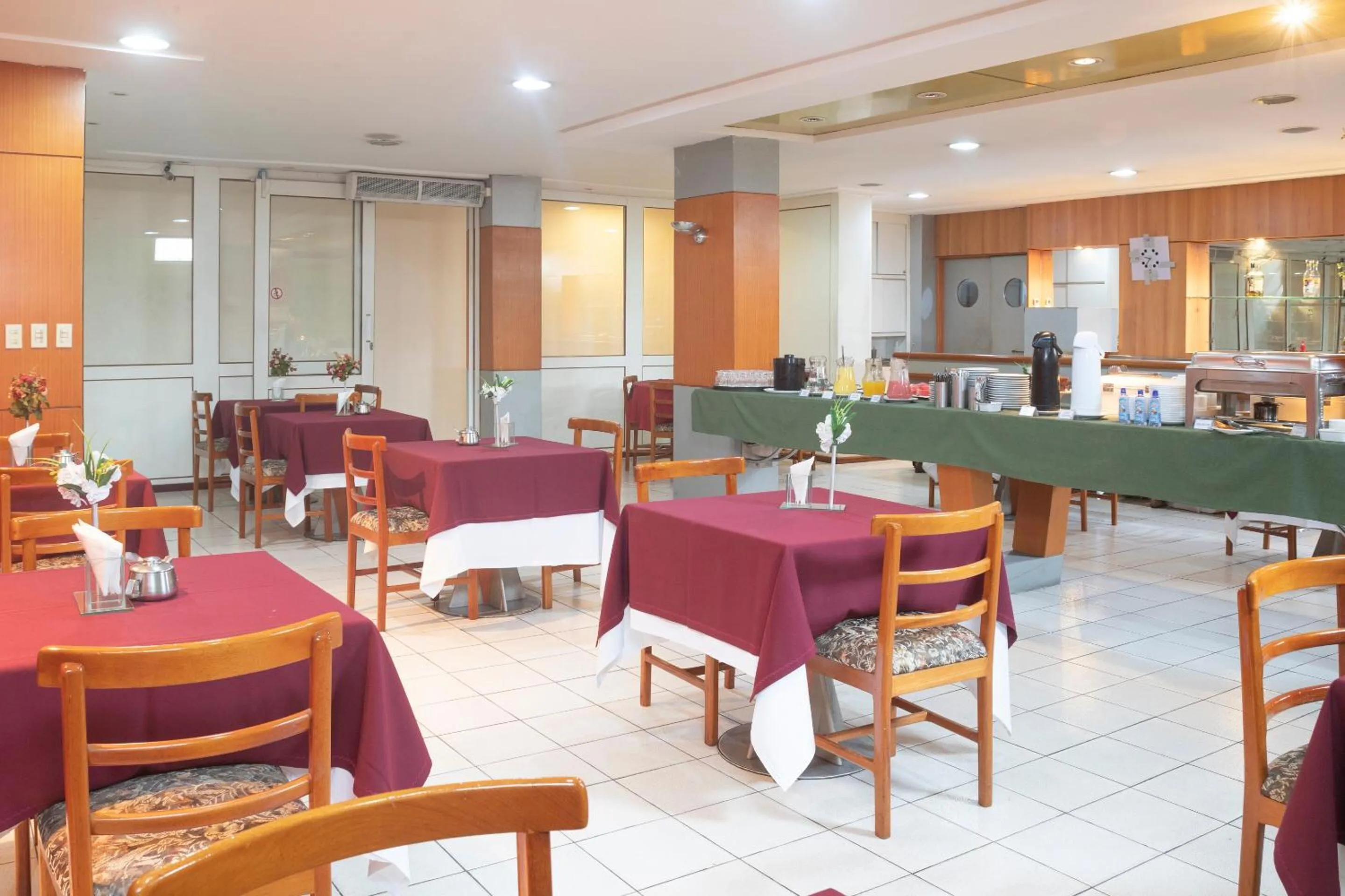 Restaurant/places to eat in Rede Andrade Real