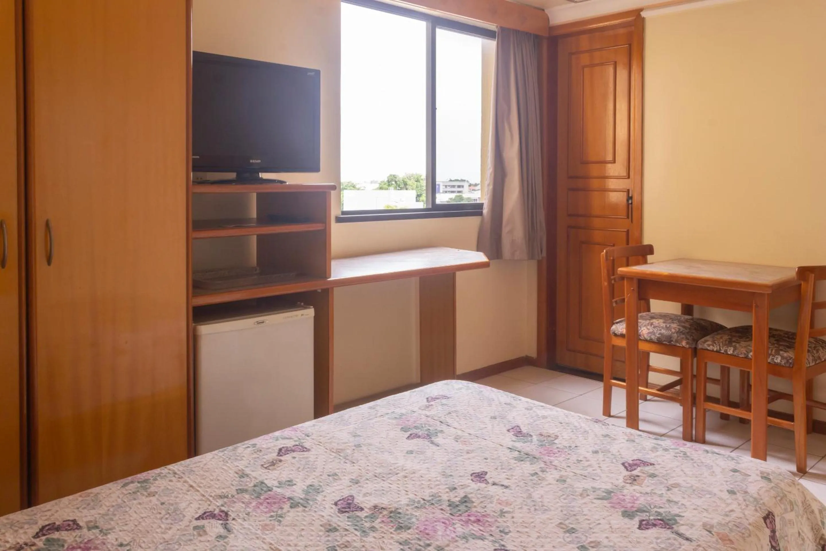 Bedroom, Bed in Rede Andrade Real