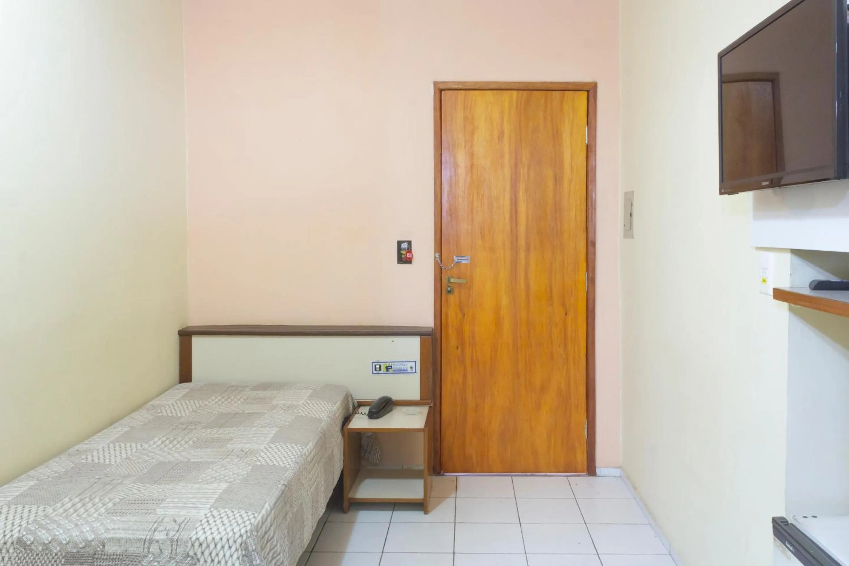 Bedroom, Bed in Rede Andrade Real