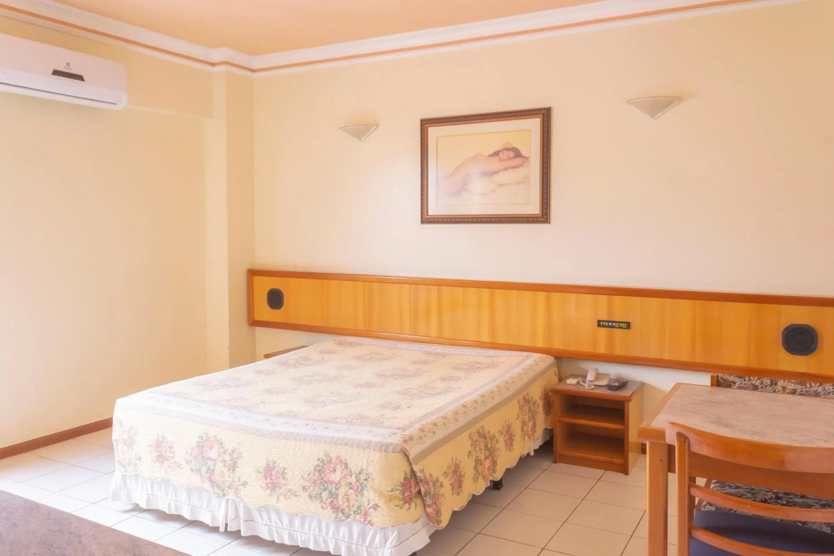 Bedroom, Bed in Rede Andrade Real Bedroom, Bed in Rede Andrade Real