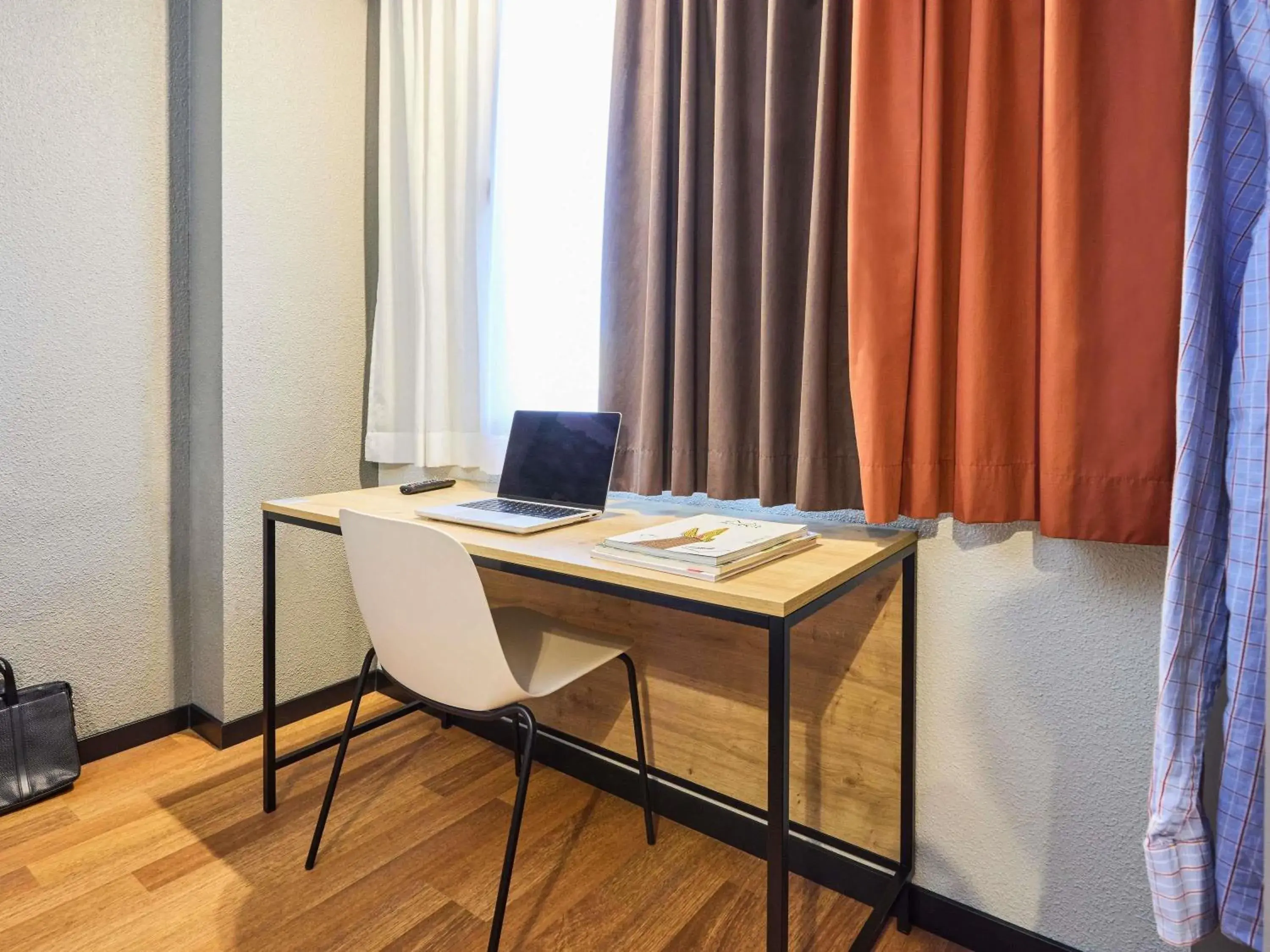 Bedroom in Ibis Valladolid Bedroom in Ibis Valladolid