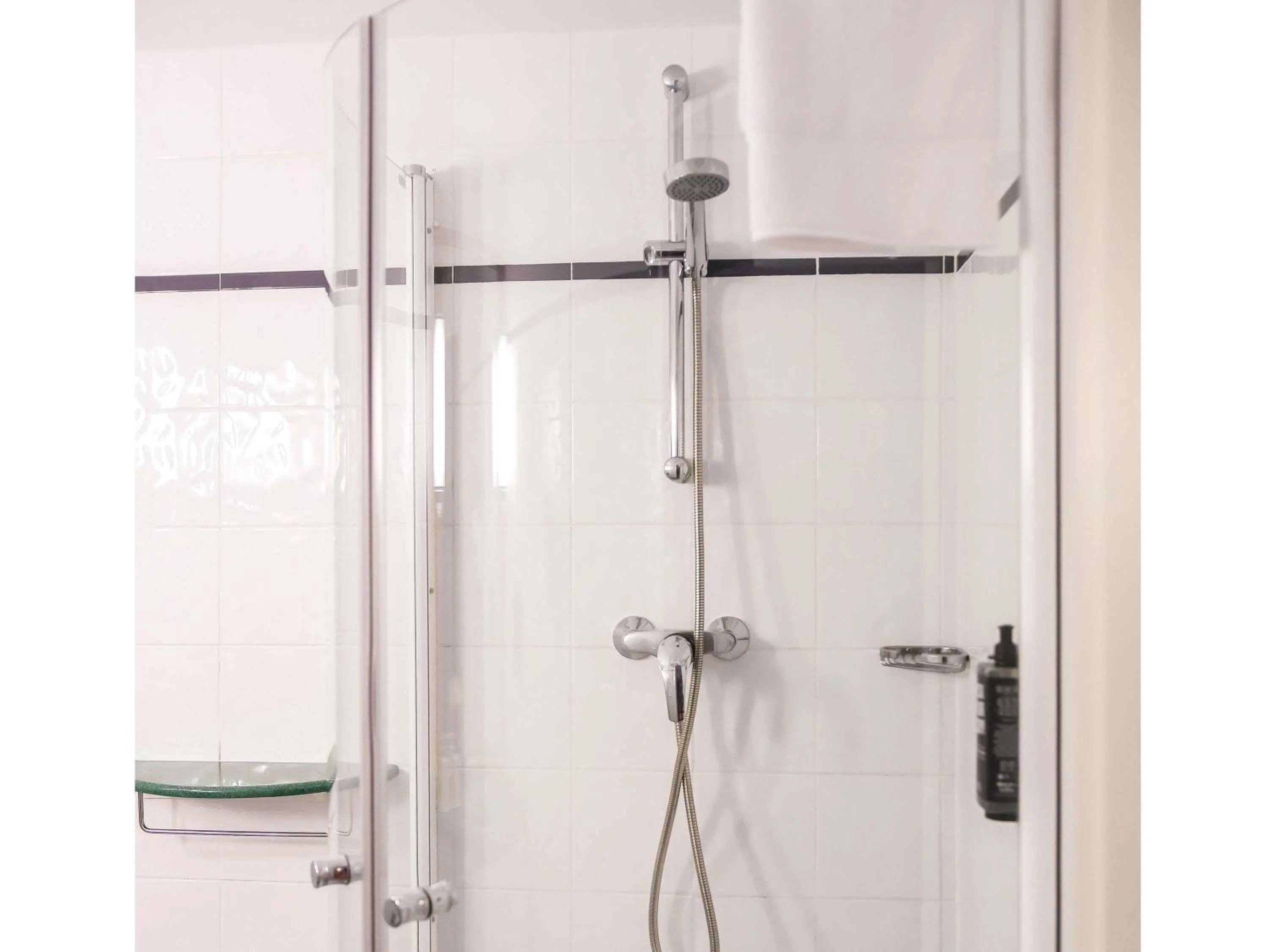 Bedroom in Ibis Valladolid