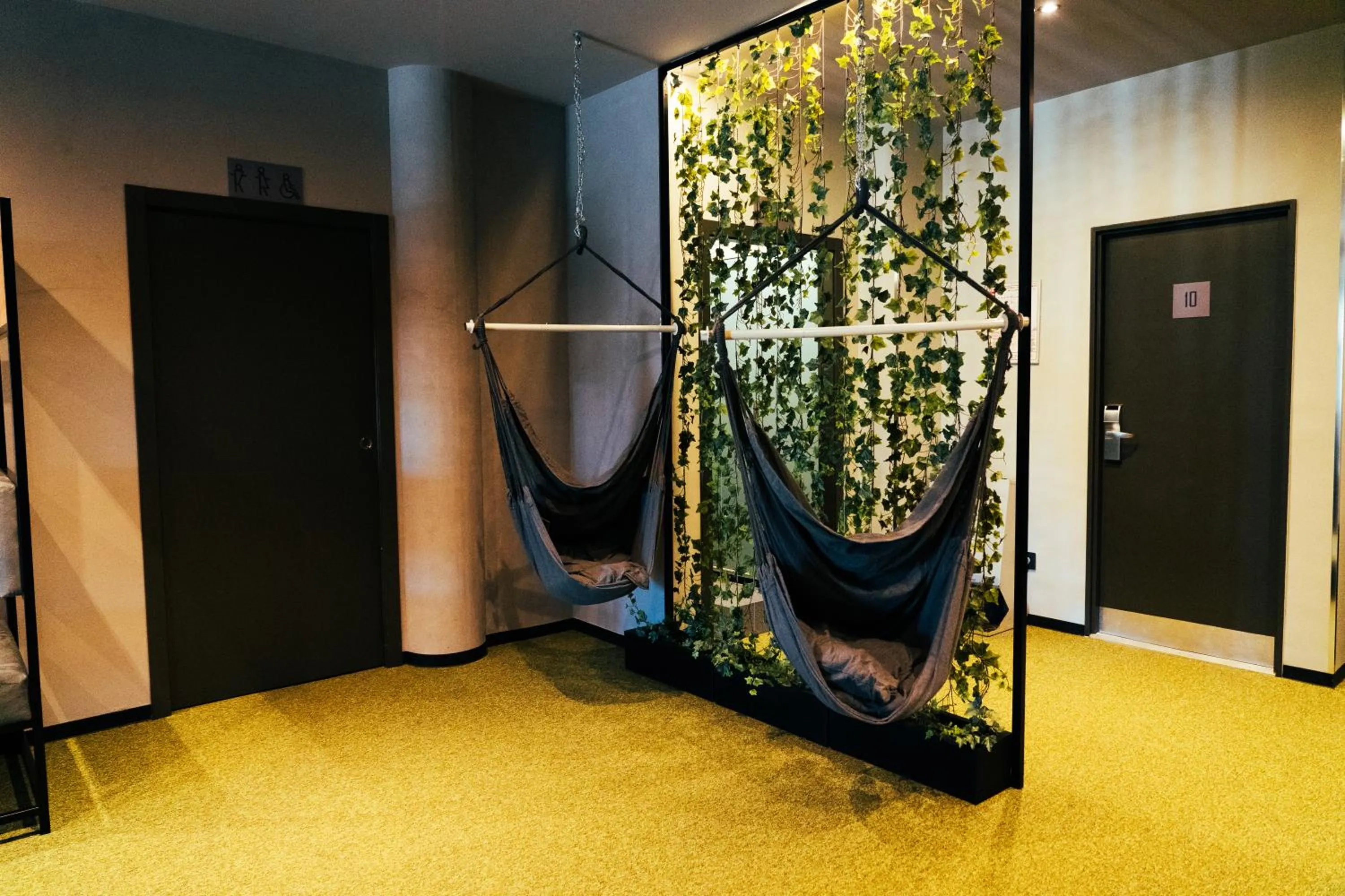 Seating area in Ibis Valladolid