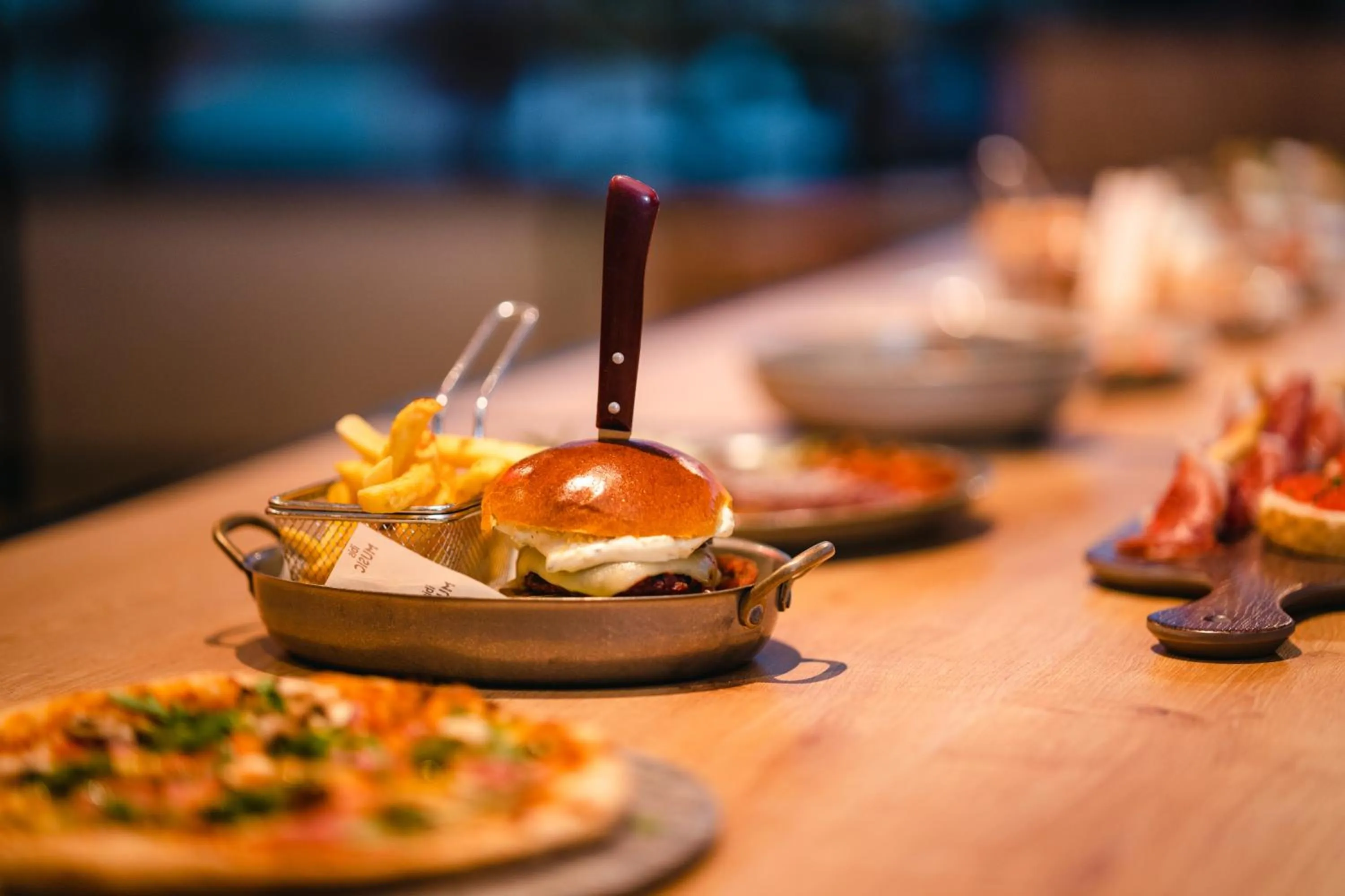 Restaurant/places to eat in Ibis Valladolid