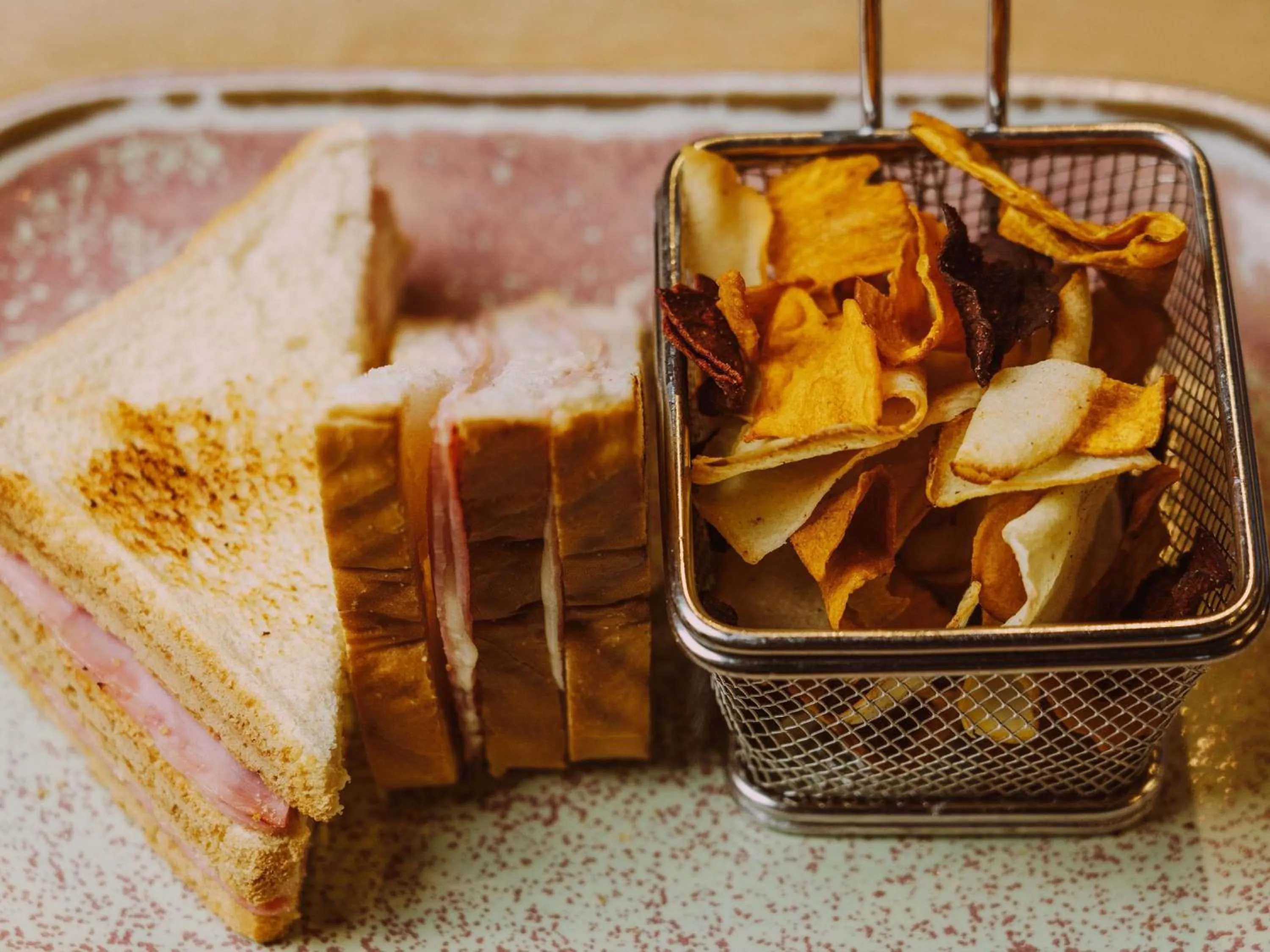 Restaurant/places to eat in Ibis Valladolid