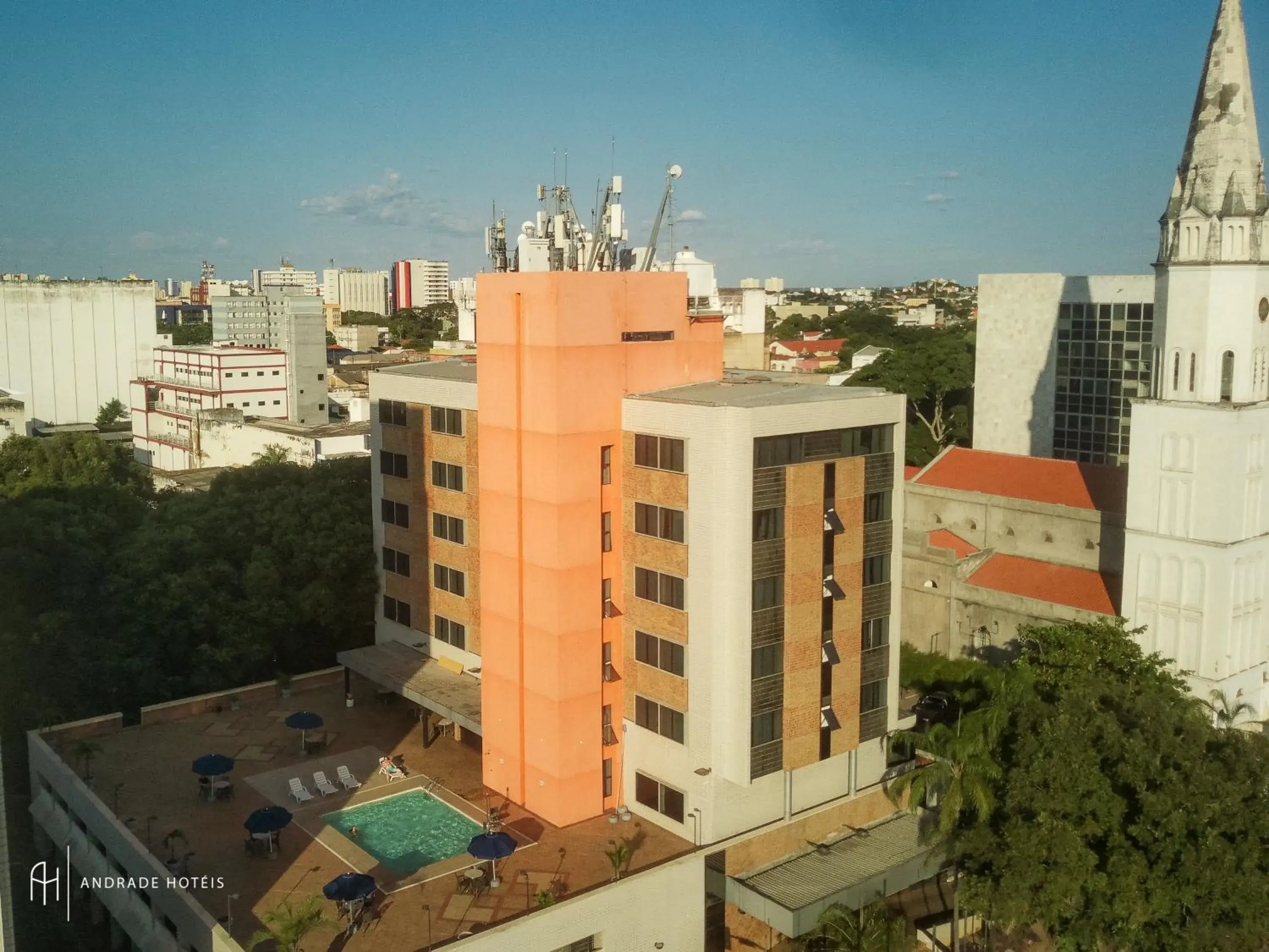 Property building in Rede Andrade Luxor Property building in Rede Andrade Luxor